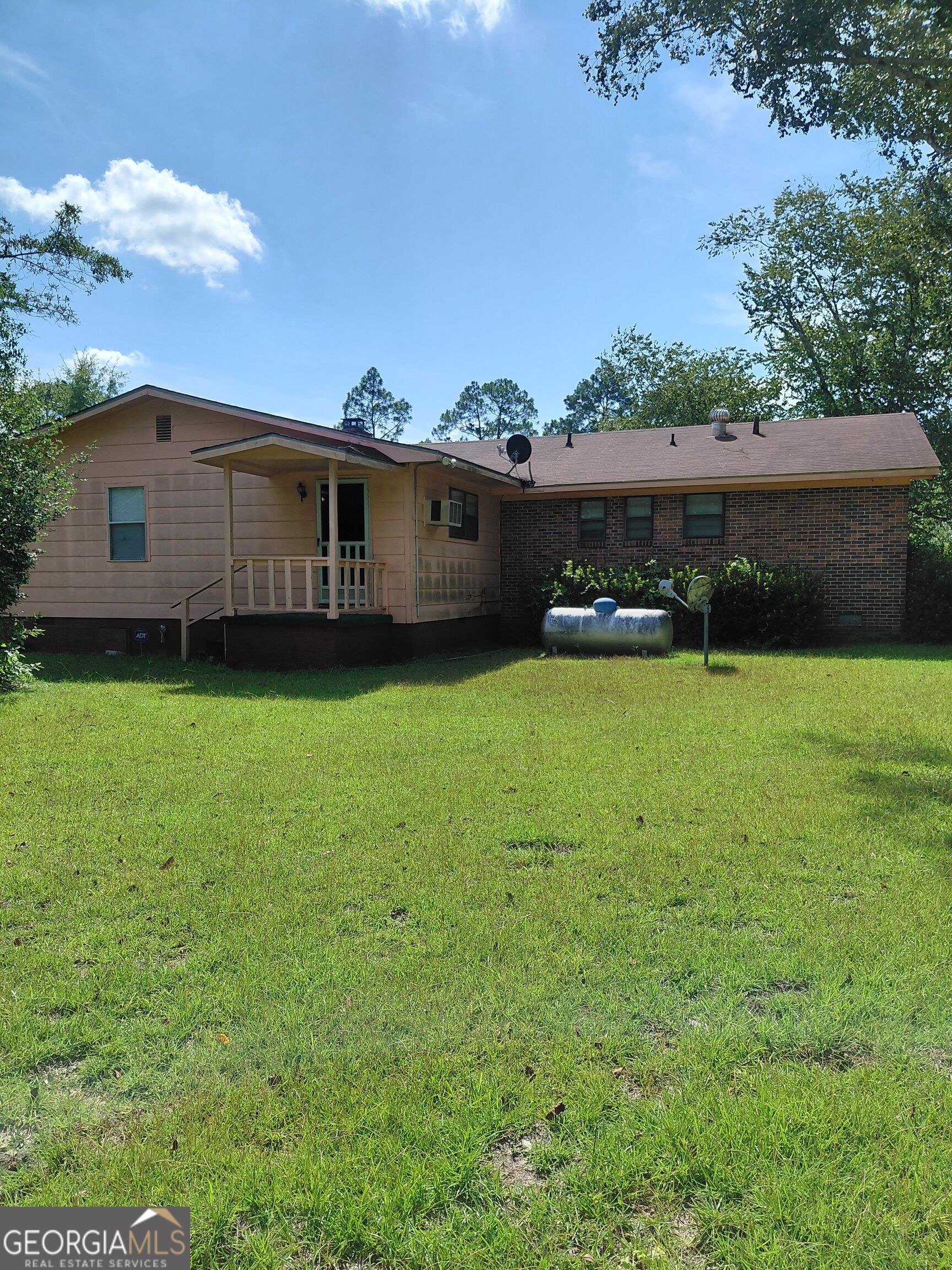 11054 Hwy 15 Property Photo 2