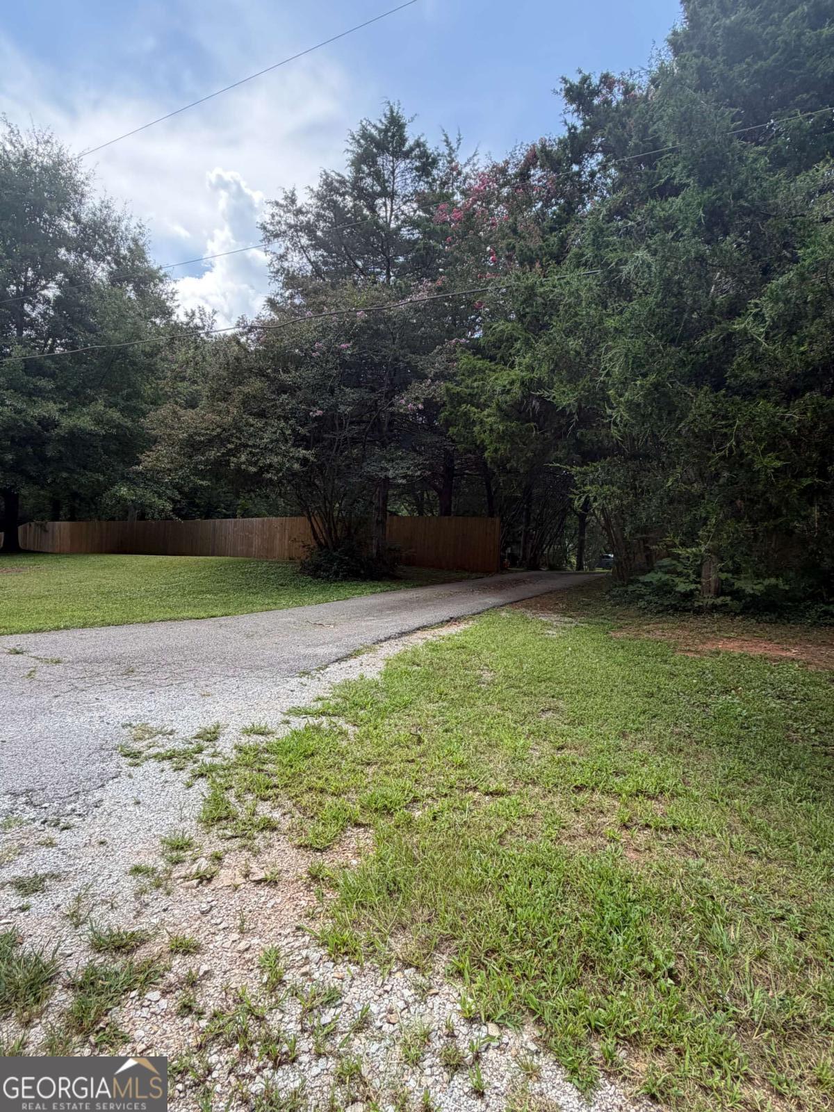 7447 Old Cornelia Highway Property Photo 27