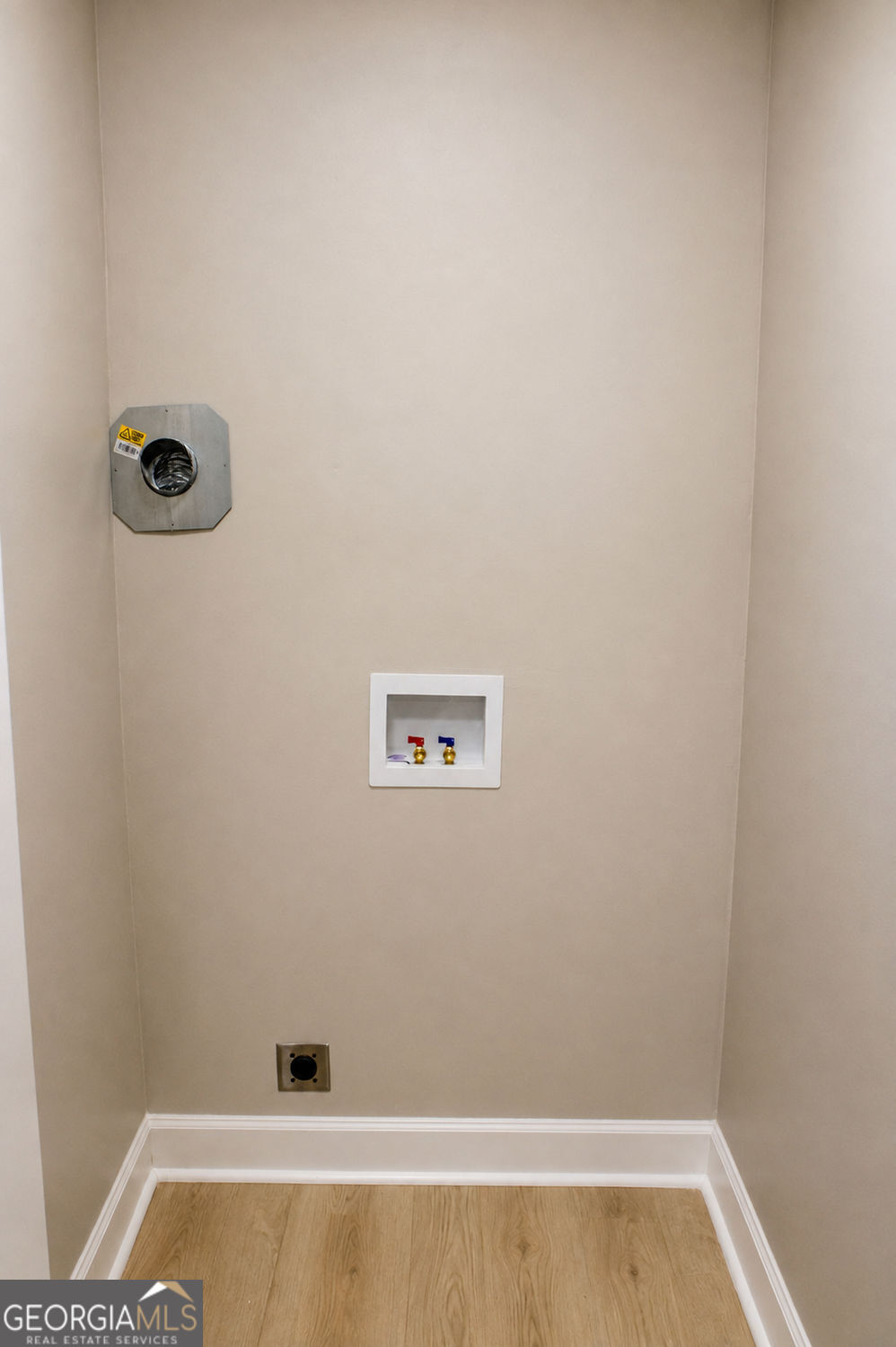 5679 Perk Street Property Photo 17