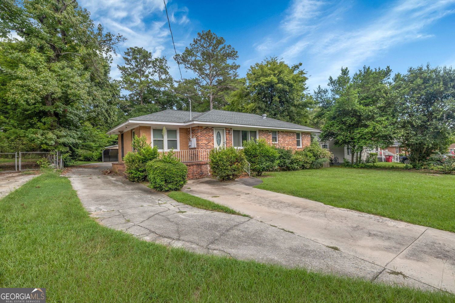 4322 Summerhill Drive Property Photo 2