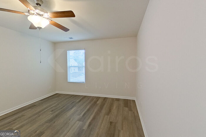121 Overstreet Way Property Photo 8