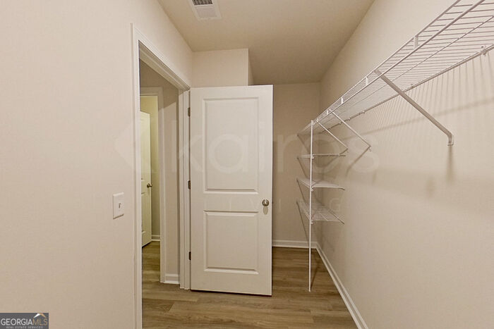121 Overstreet Way Property Photo 10