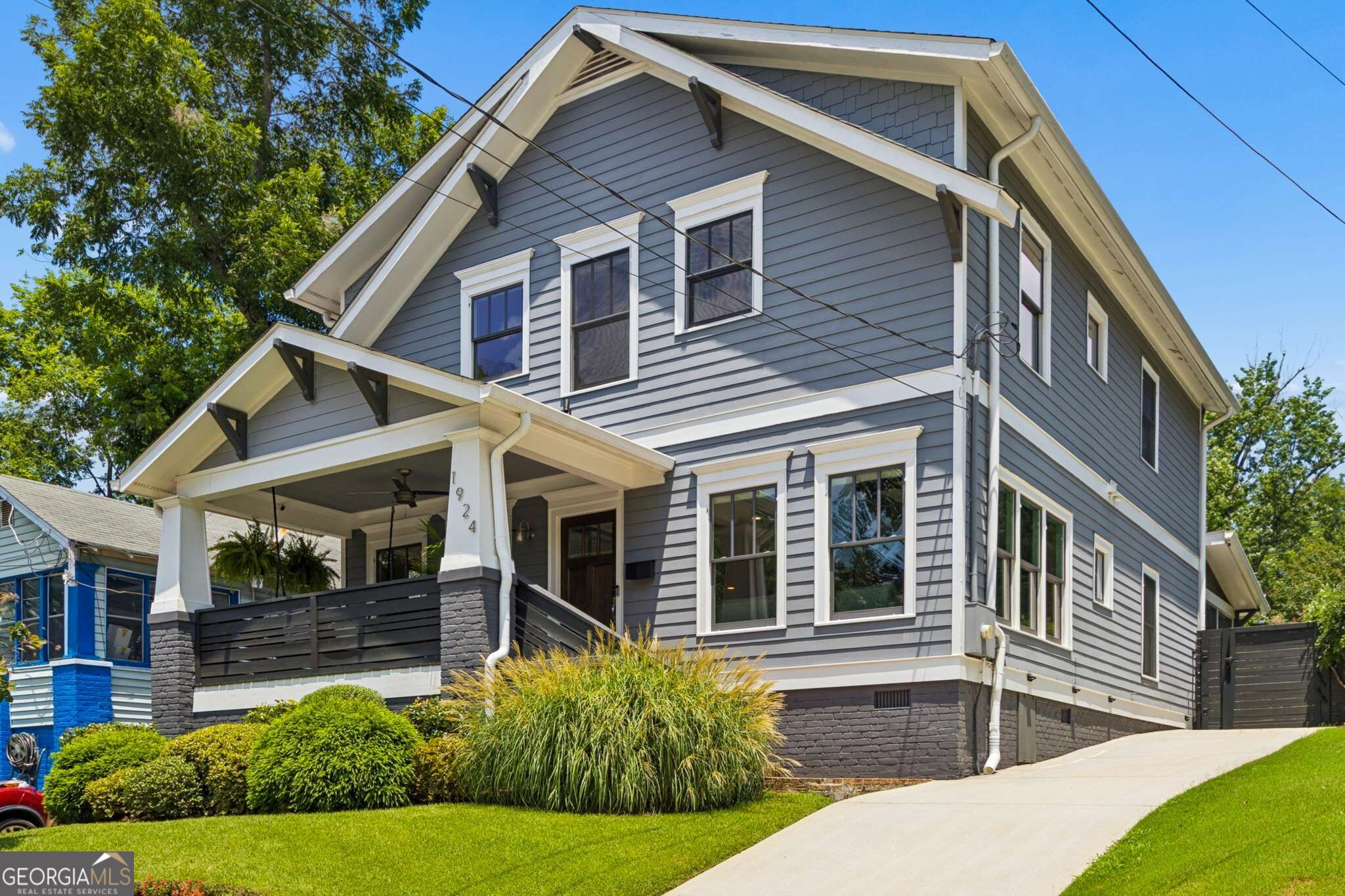 1924 Hallman Street Ne Property Photo 1