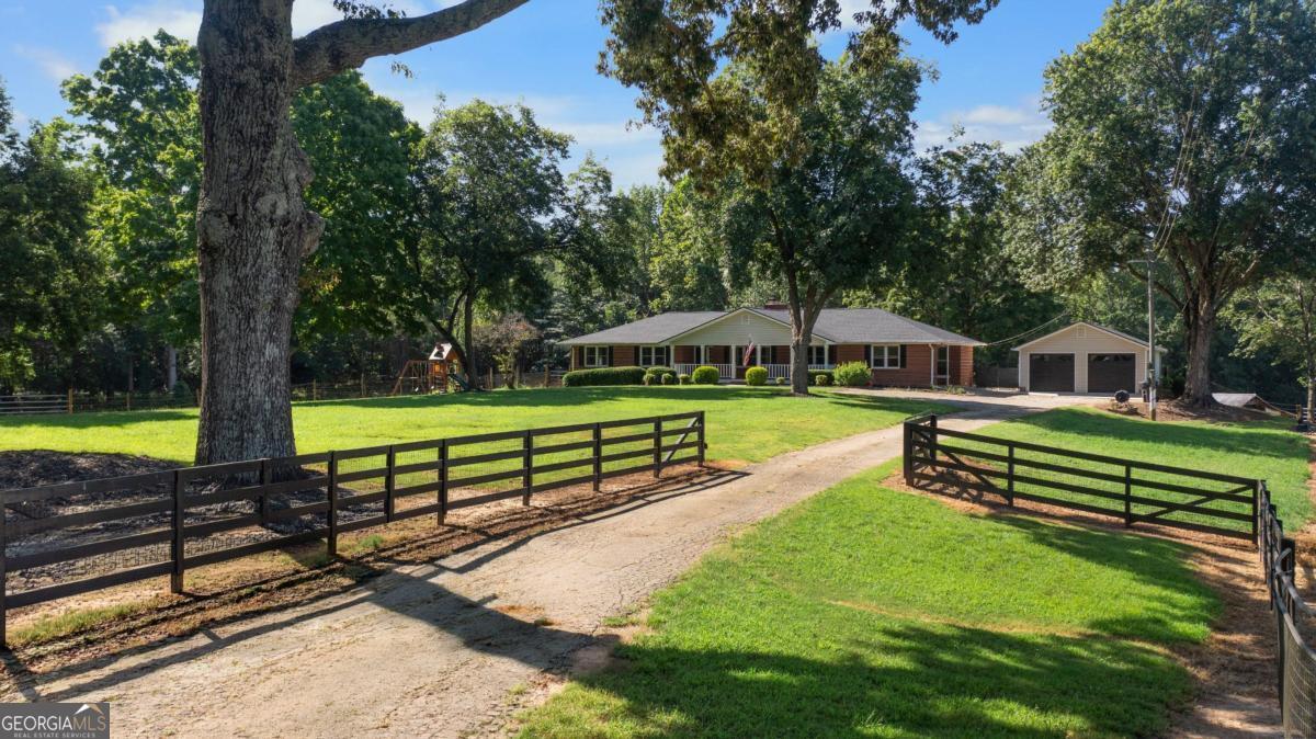 144 Hay Renfroe Drive Property Photo 1