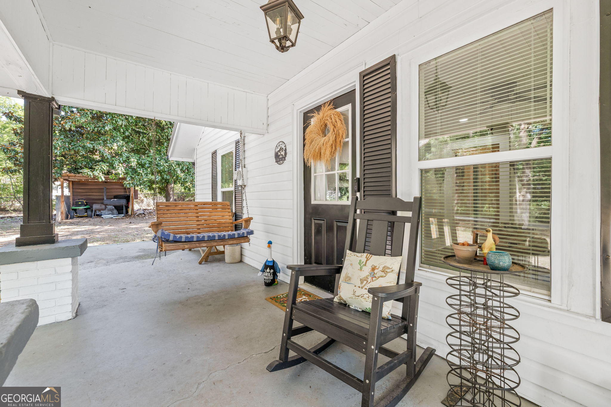 283 Easy Street Property Photo 2
