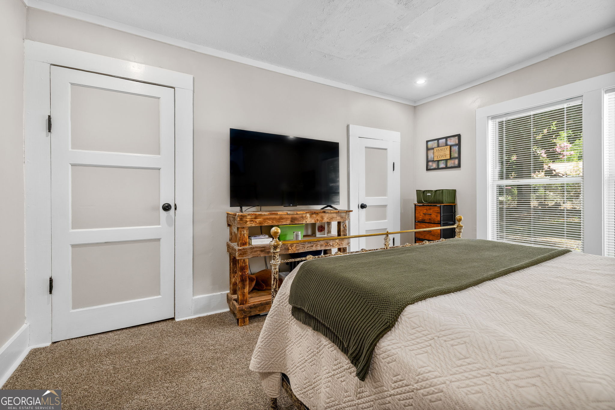 283 Easy Street Property Photo 16