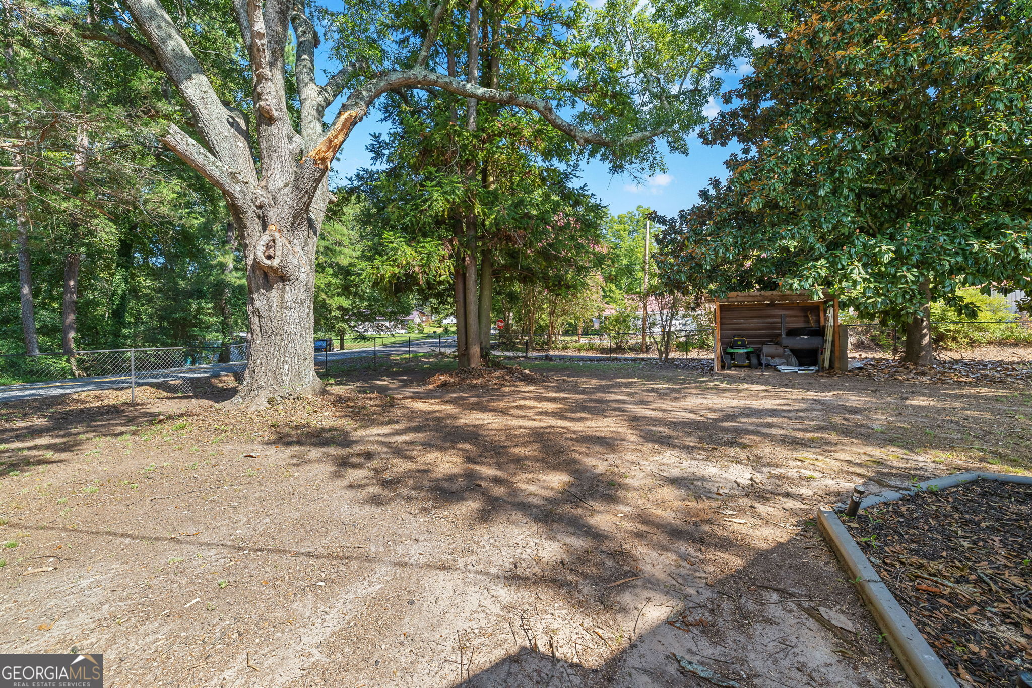283 Easy Street Property Photo 25
