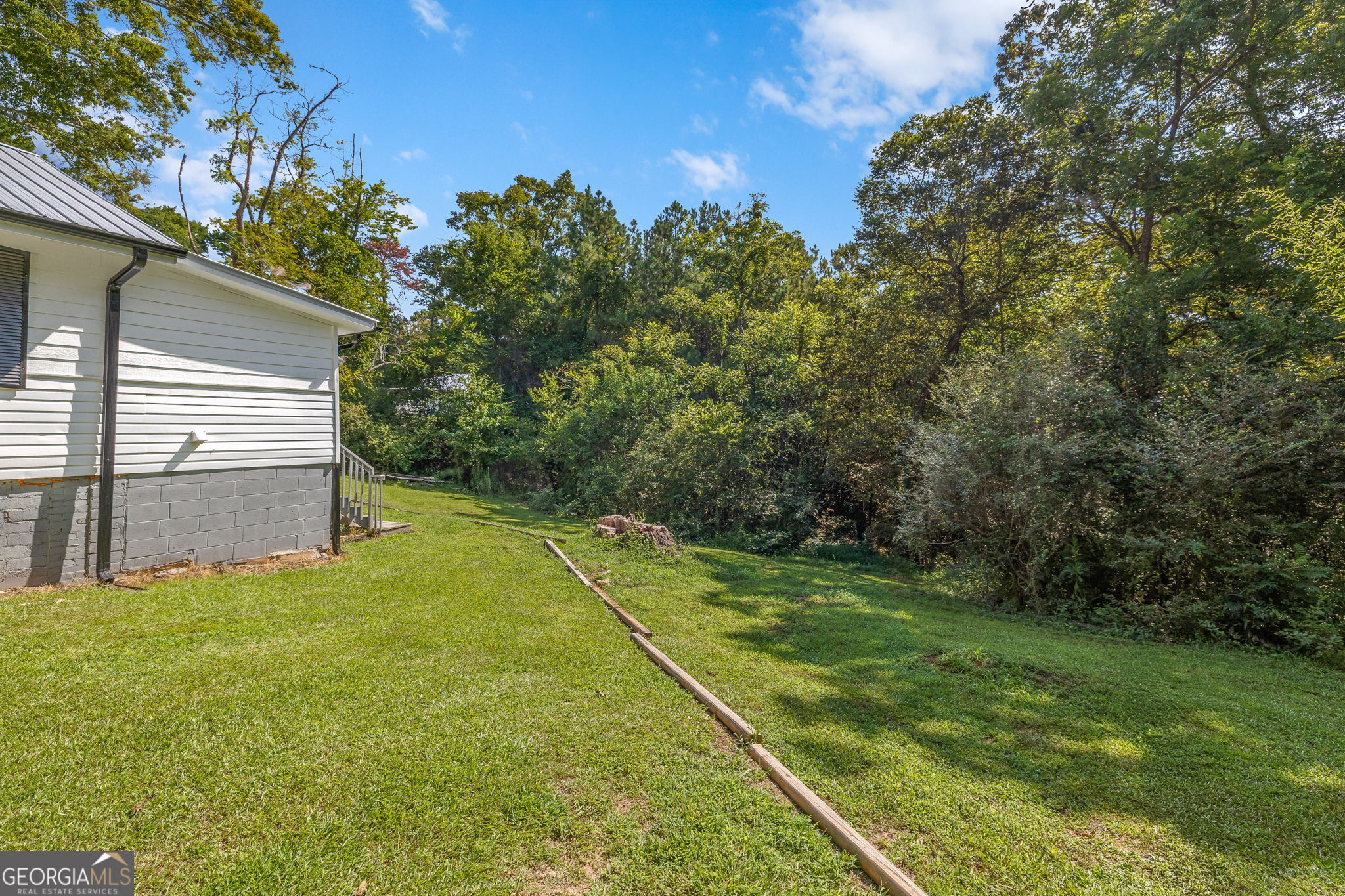 283 Easy Street Property Photo 27