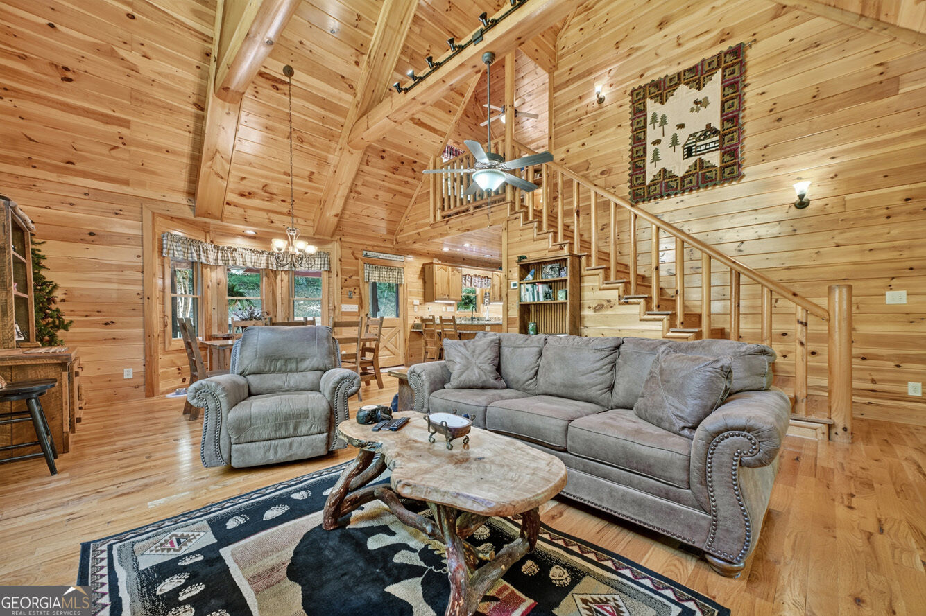 2975 Mountain Tops Road Property Photo 8