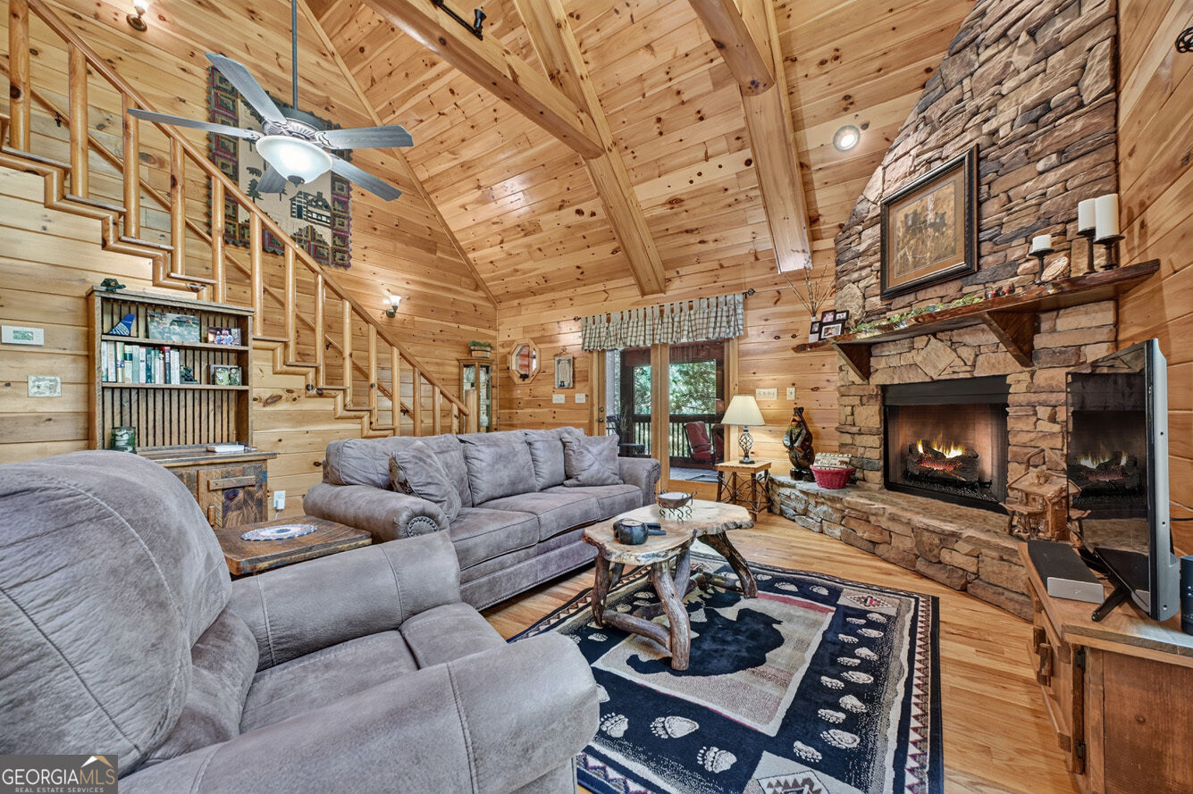 2975 Mountain Tops Road Property Photo 9