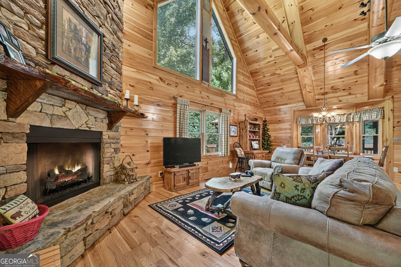 2975 Mountain Tops Road Property Photo 10