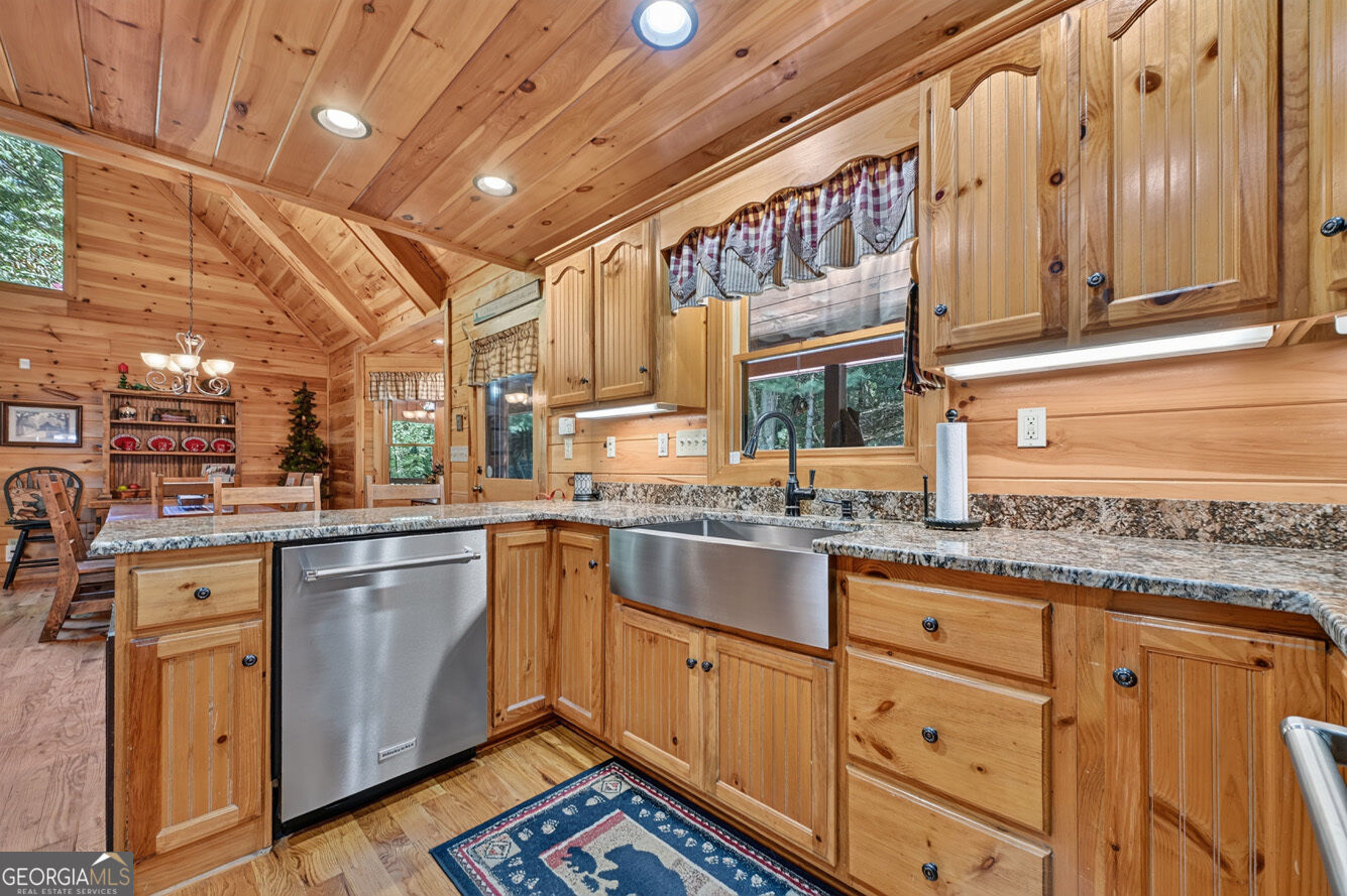 2975 Mountain Tops Road Property Photo 16