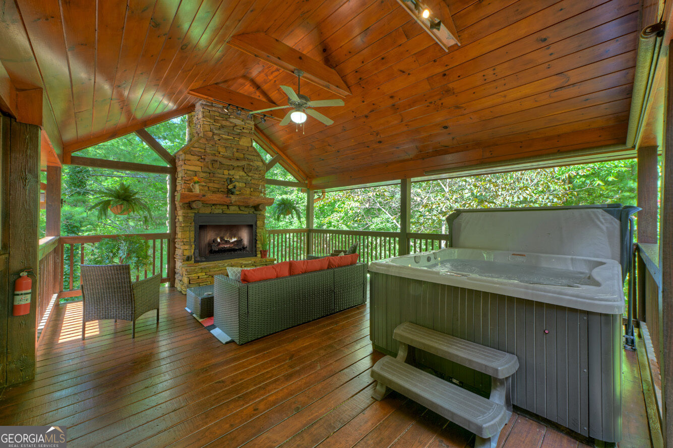 2975 Mountain Tops Road Property Photo 35
