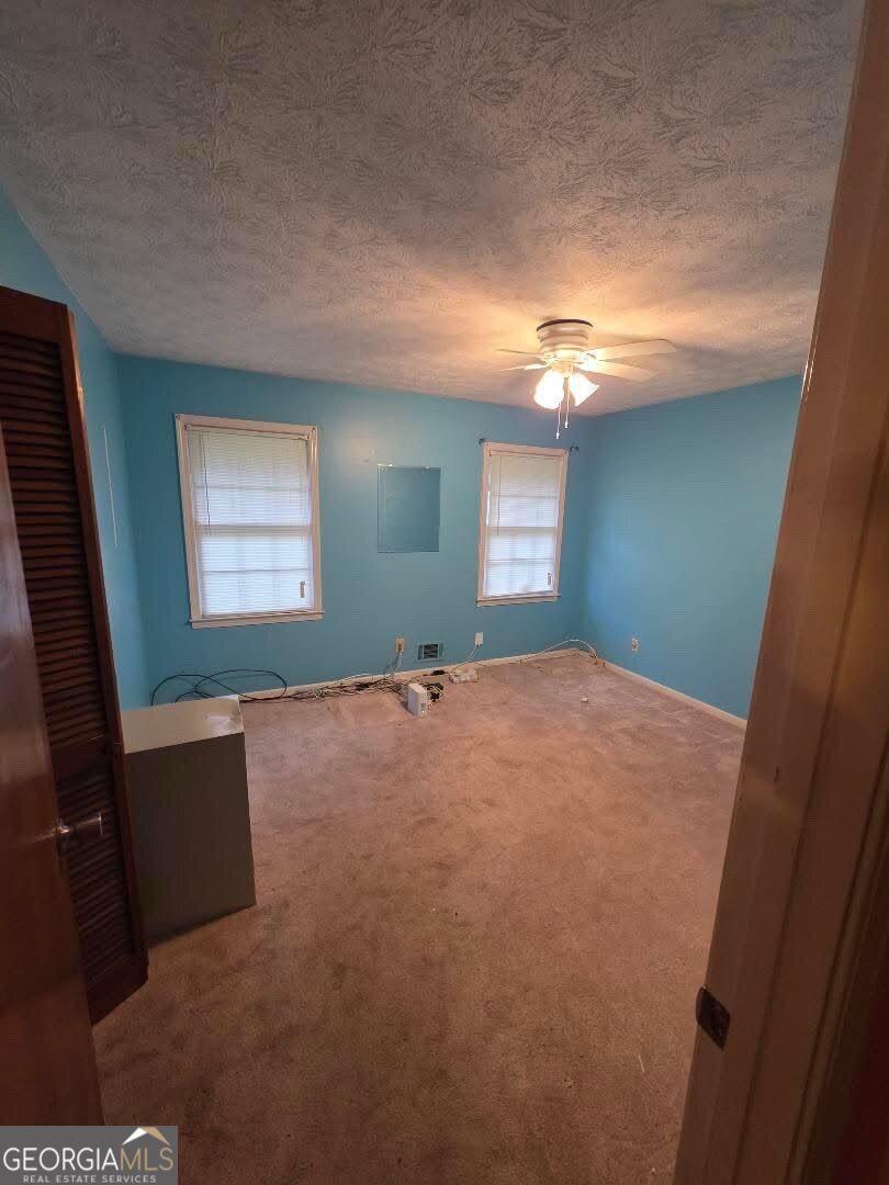 1446 Smithson Drive Property Photo 2