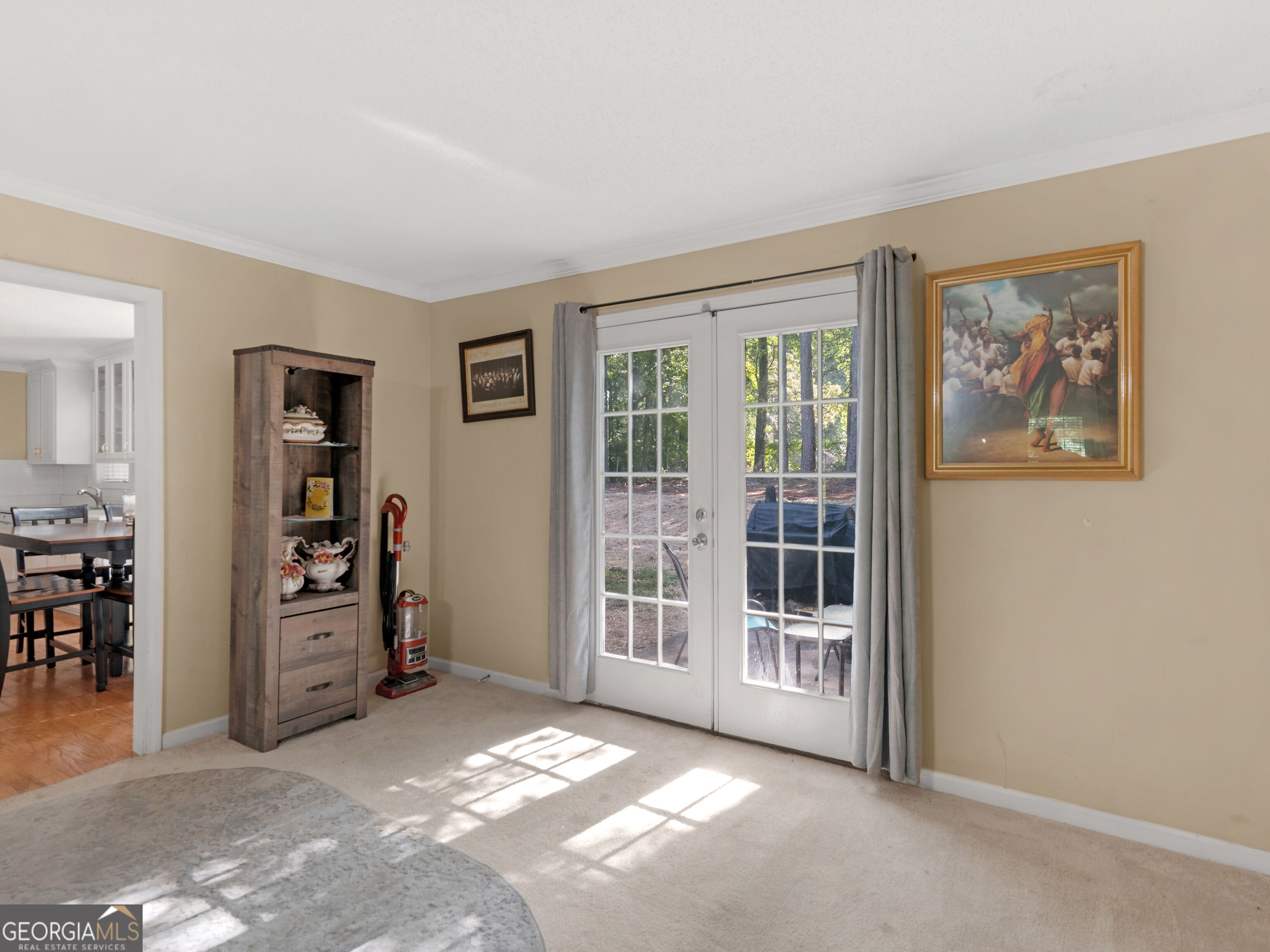 112 Crown Oaks Drive Property Photo 5