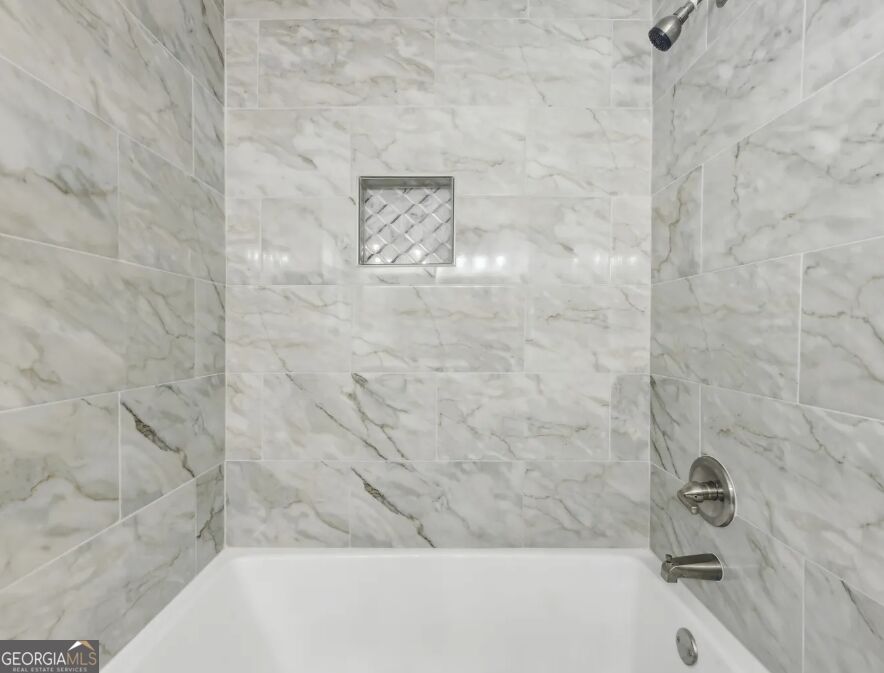 2592 Baker Road Nw Property Photo 16