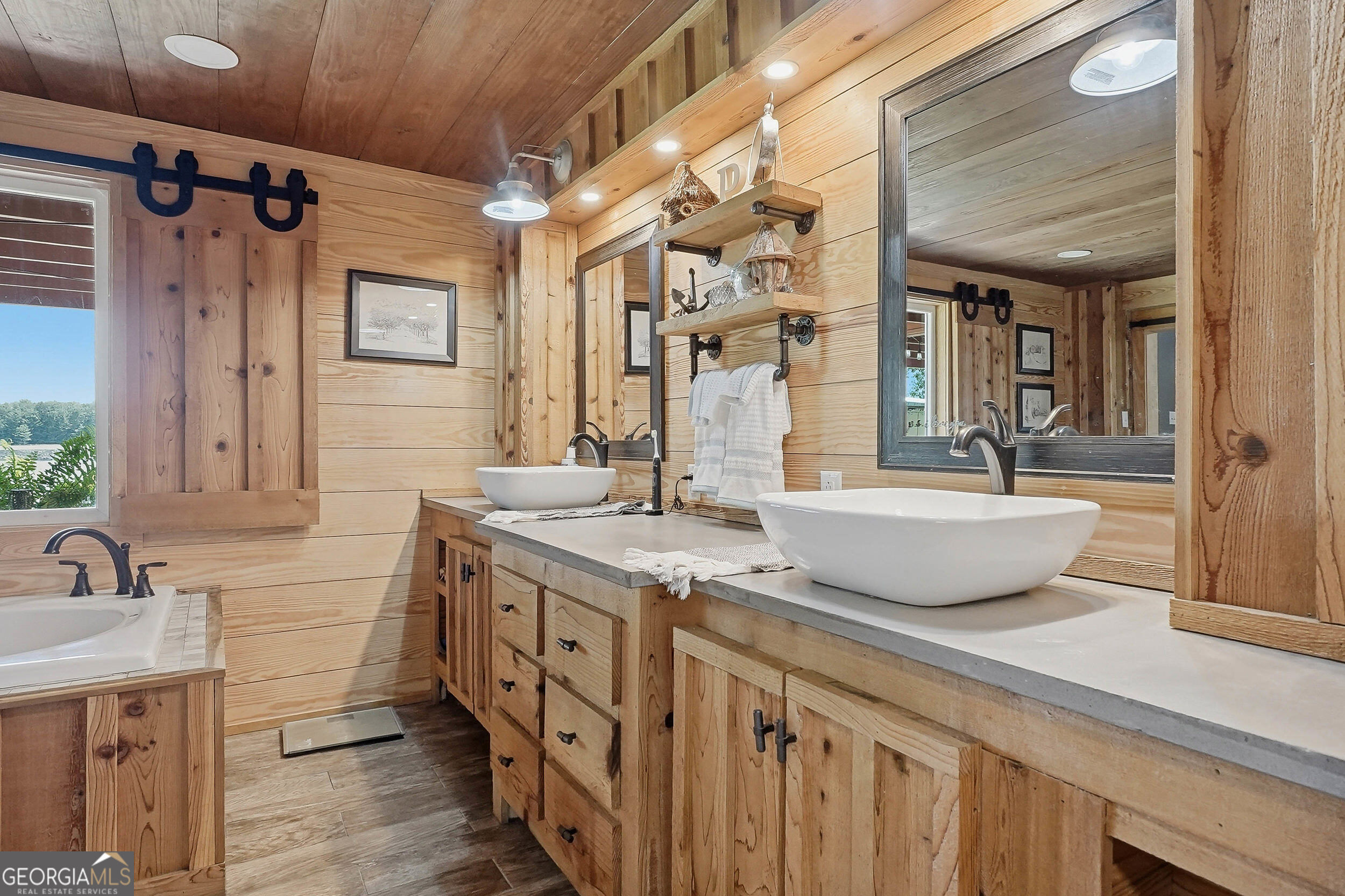 110 Sawdust Trail Property Photo 32