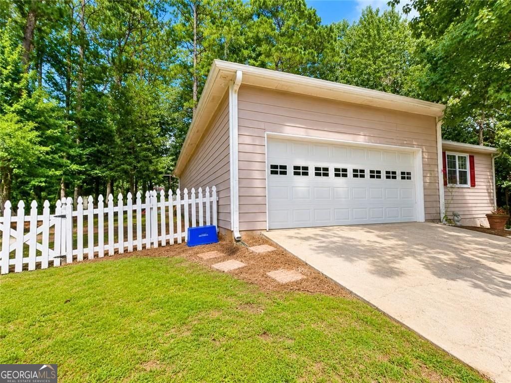 2978 Trotters View Way Property Photo 5