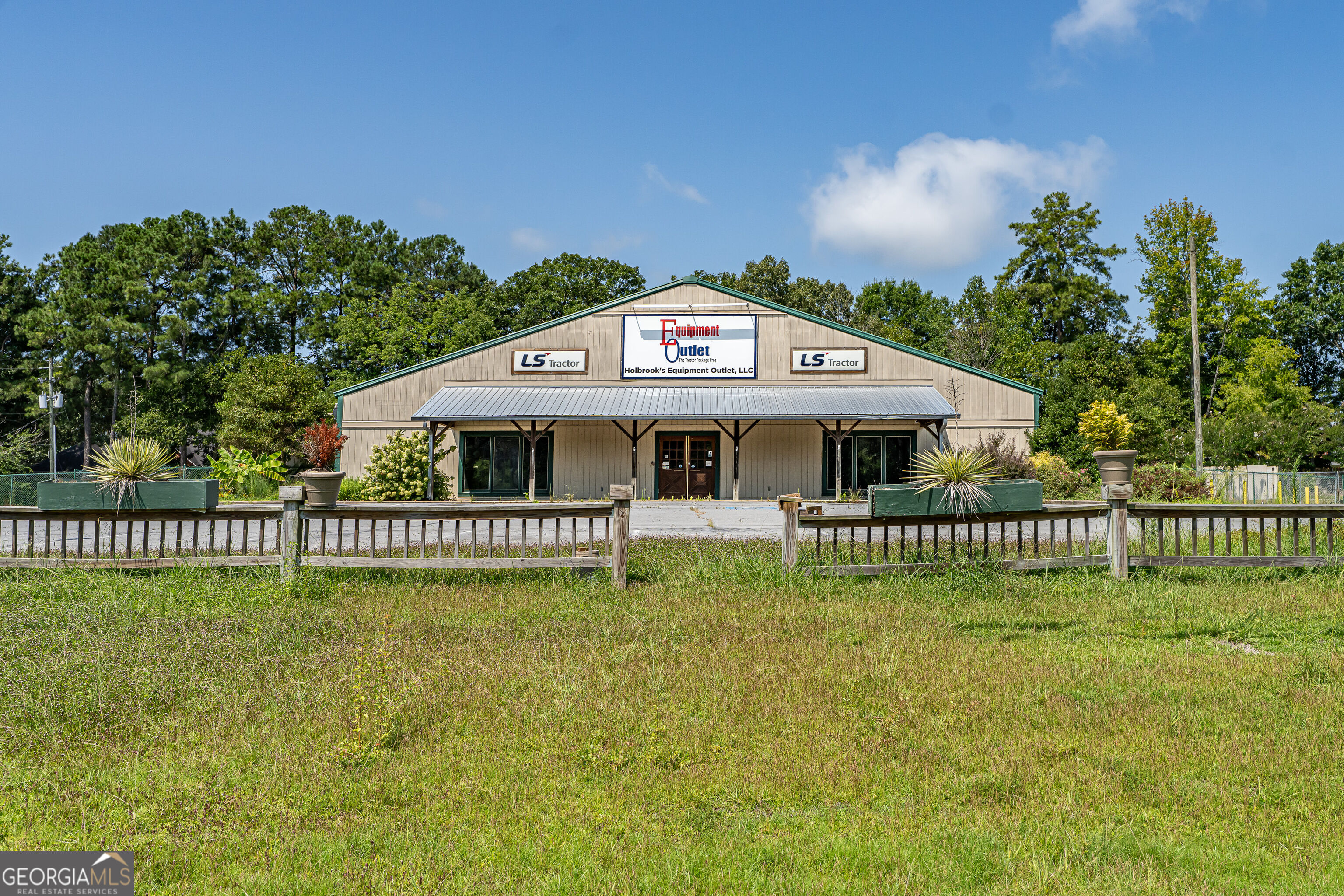 4065 Martha Berry Highway NW Property Photo 1