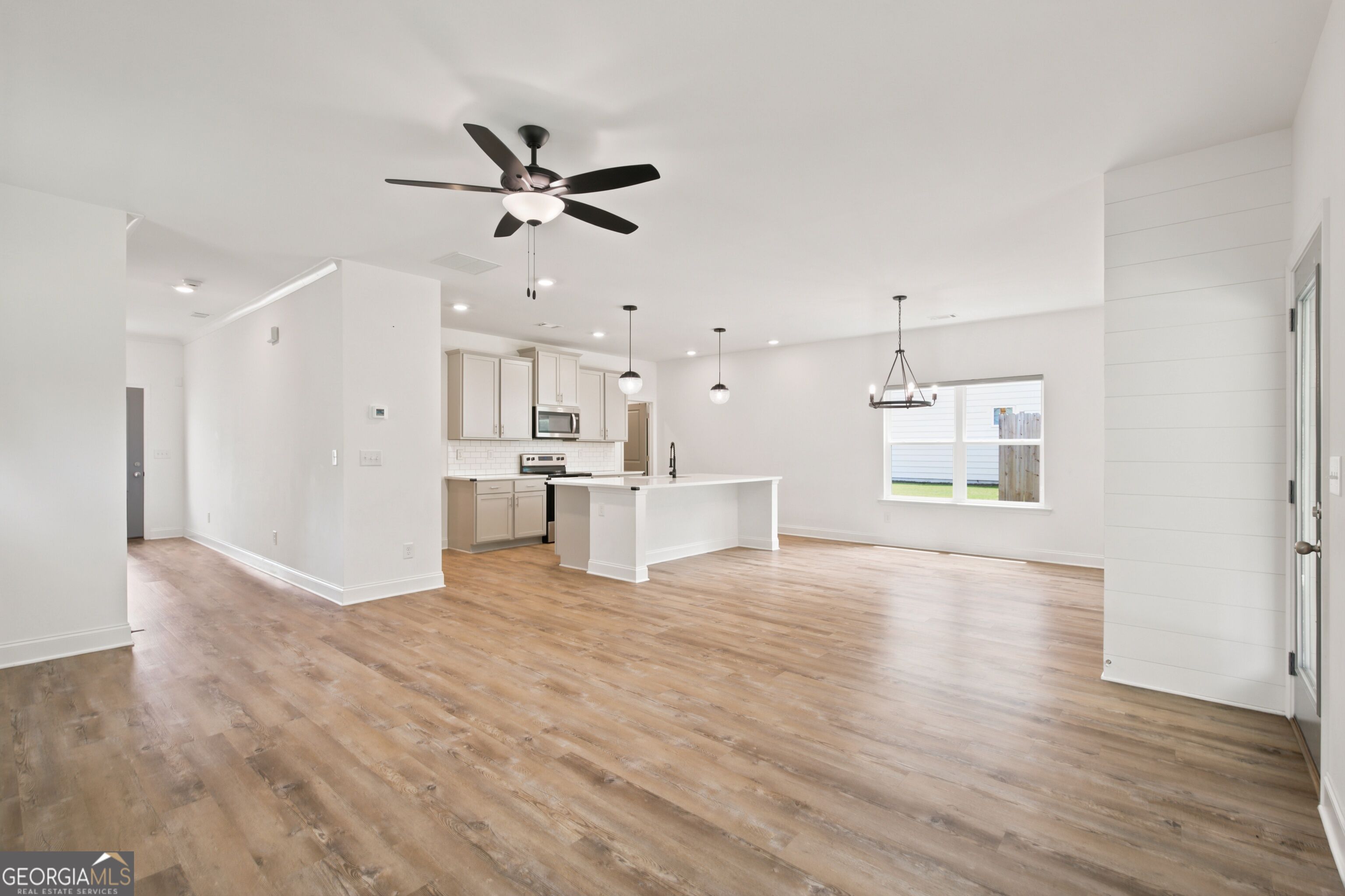 2965 Vinca Drive Property Photo 4