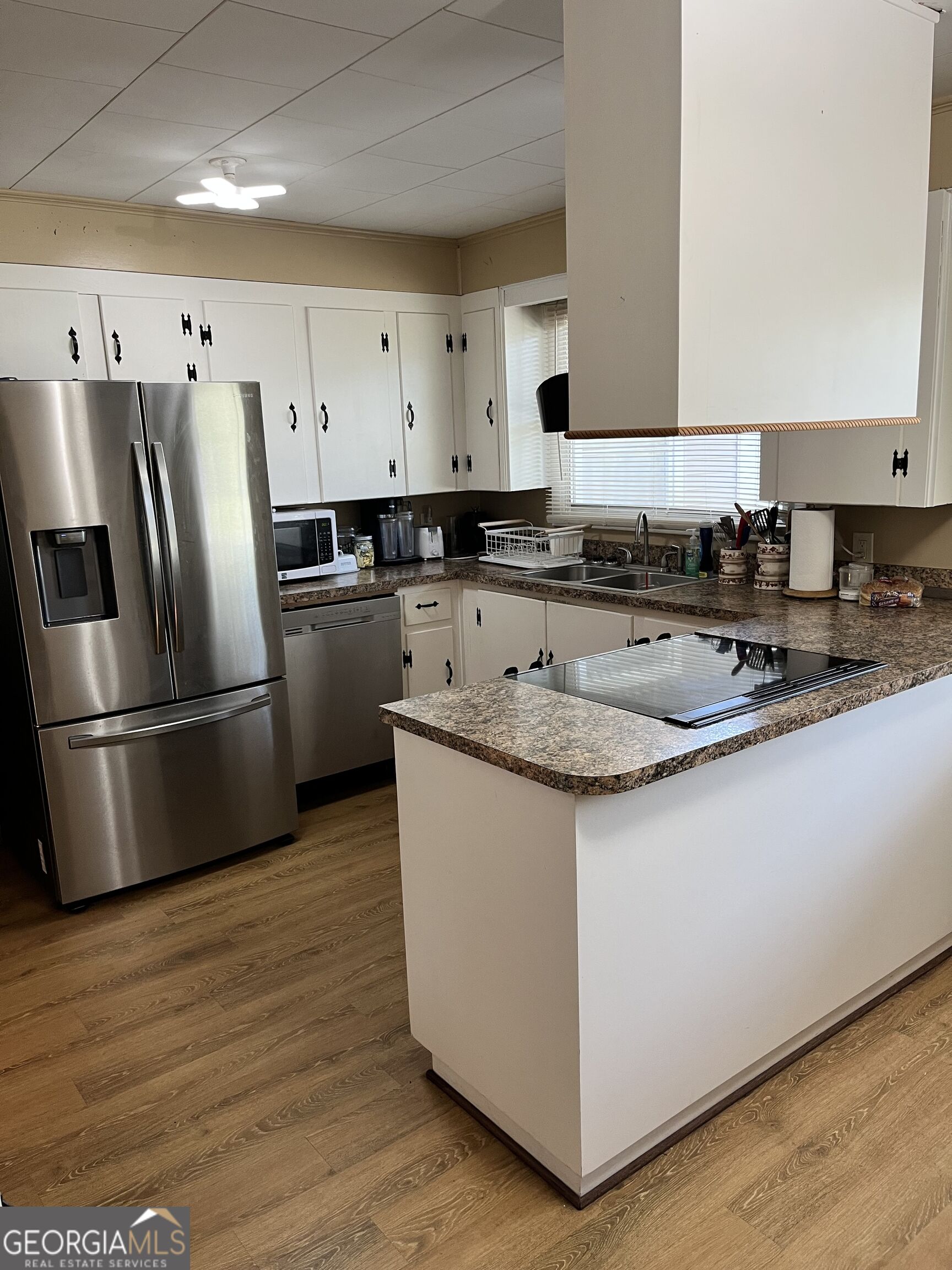 2450 Third Street Property Photo 11