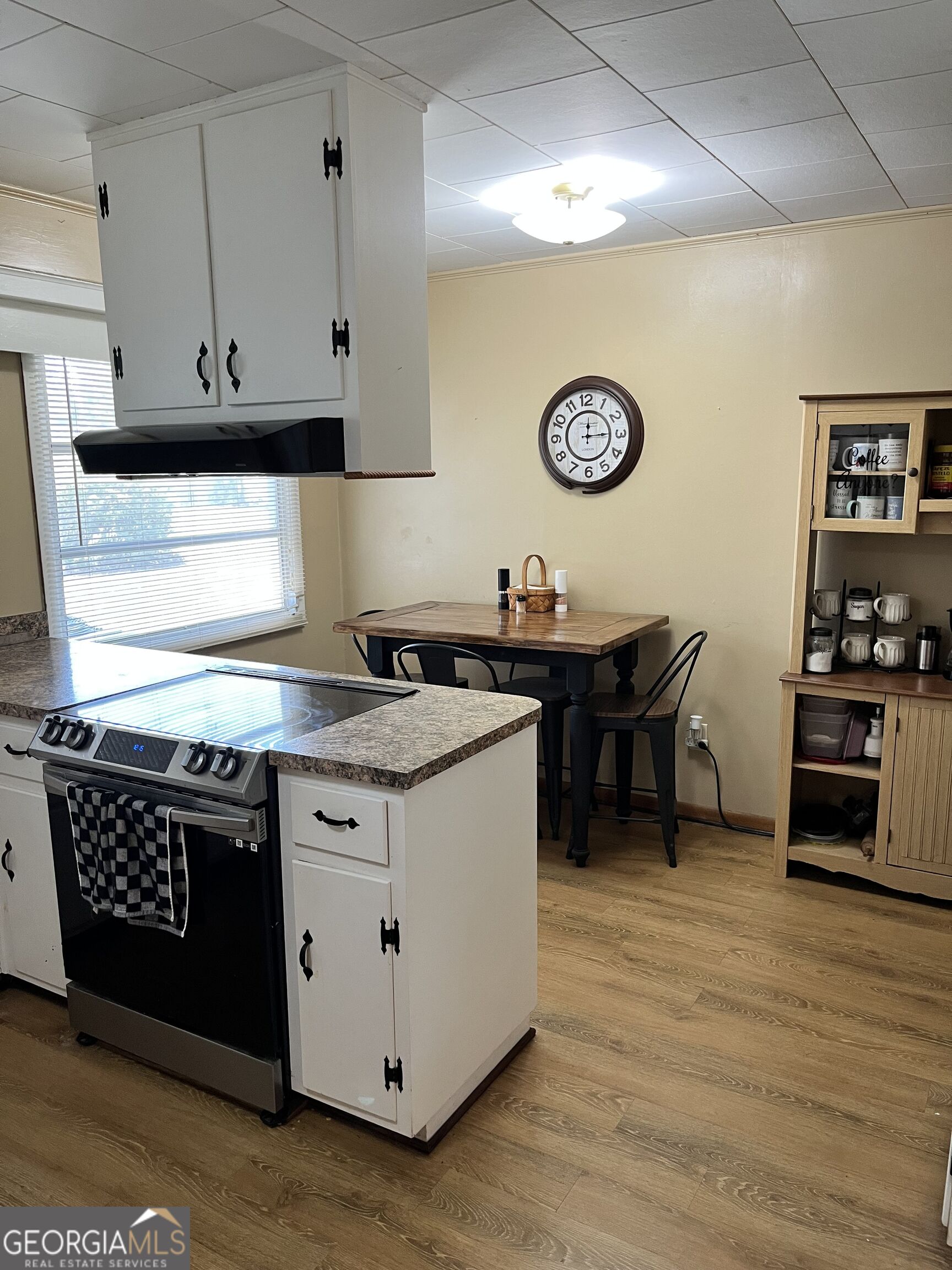 2450 Third Street Property Photo 12