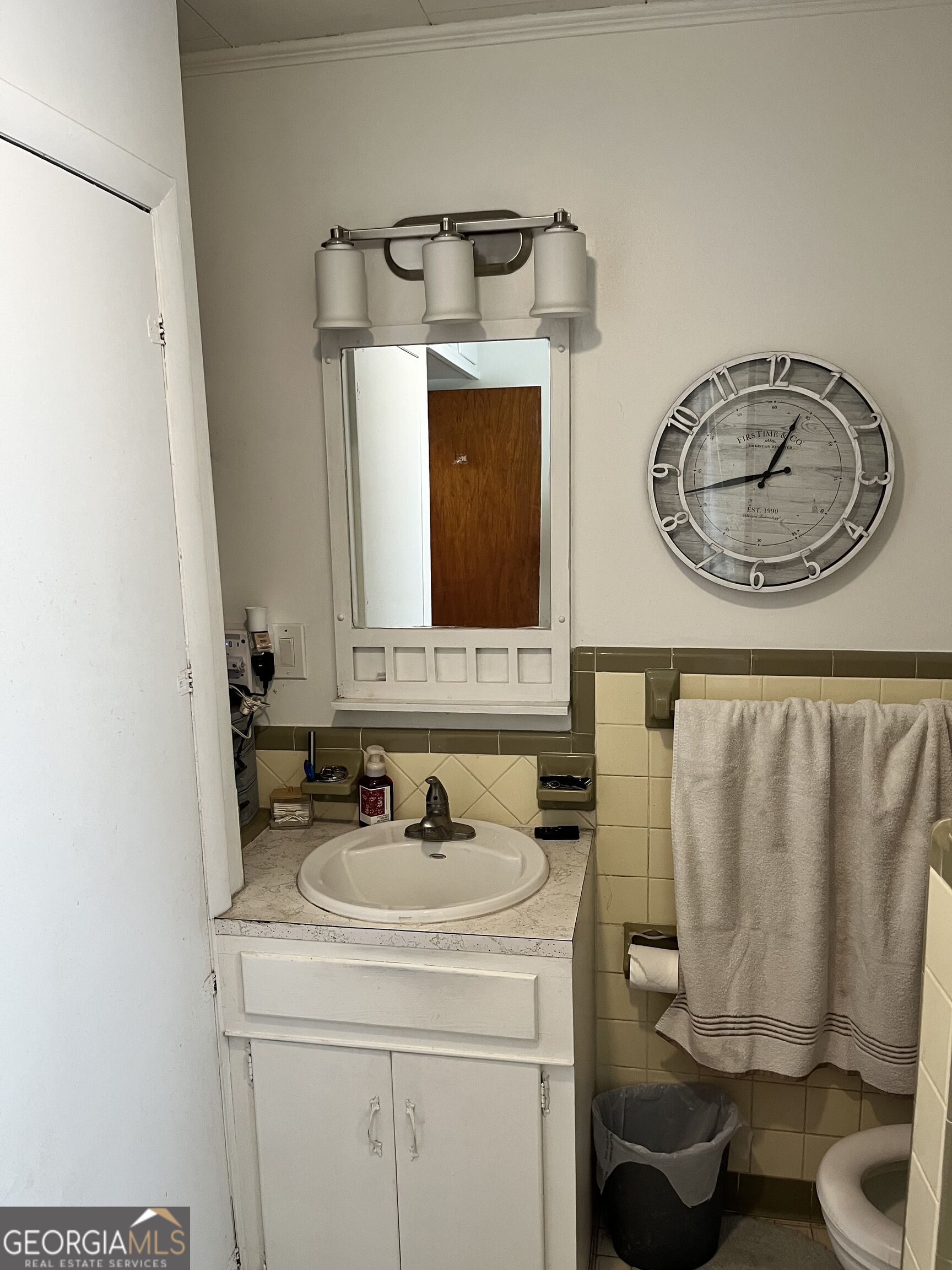 2450 Third Street Property Photo 23