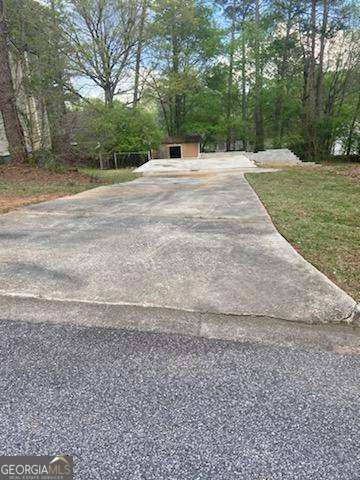 7582 Colonial Court Property Photo 1