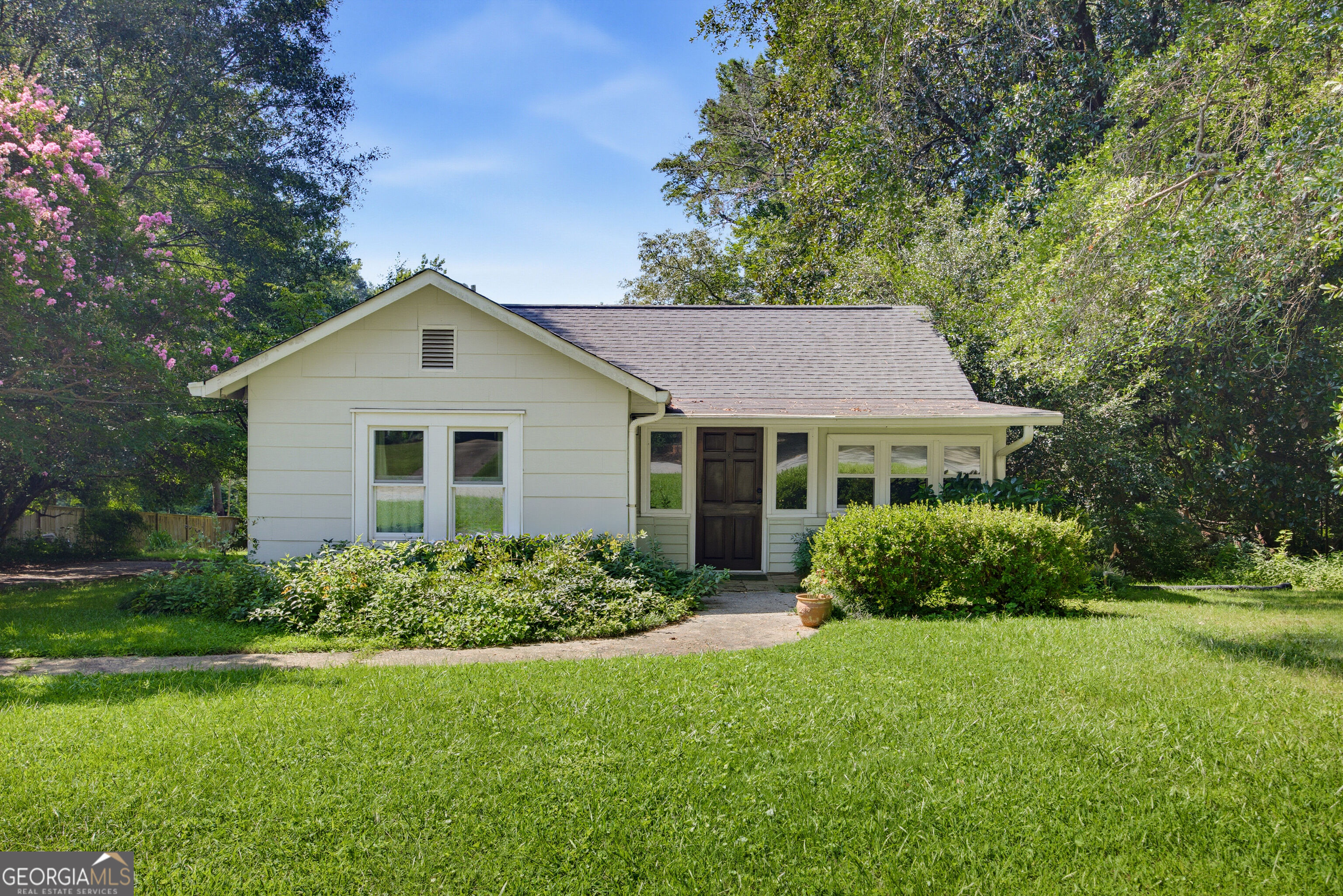 3777 East Avenue Property Photo 1