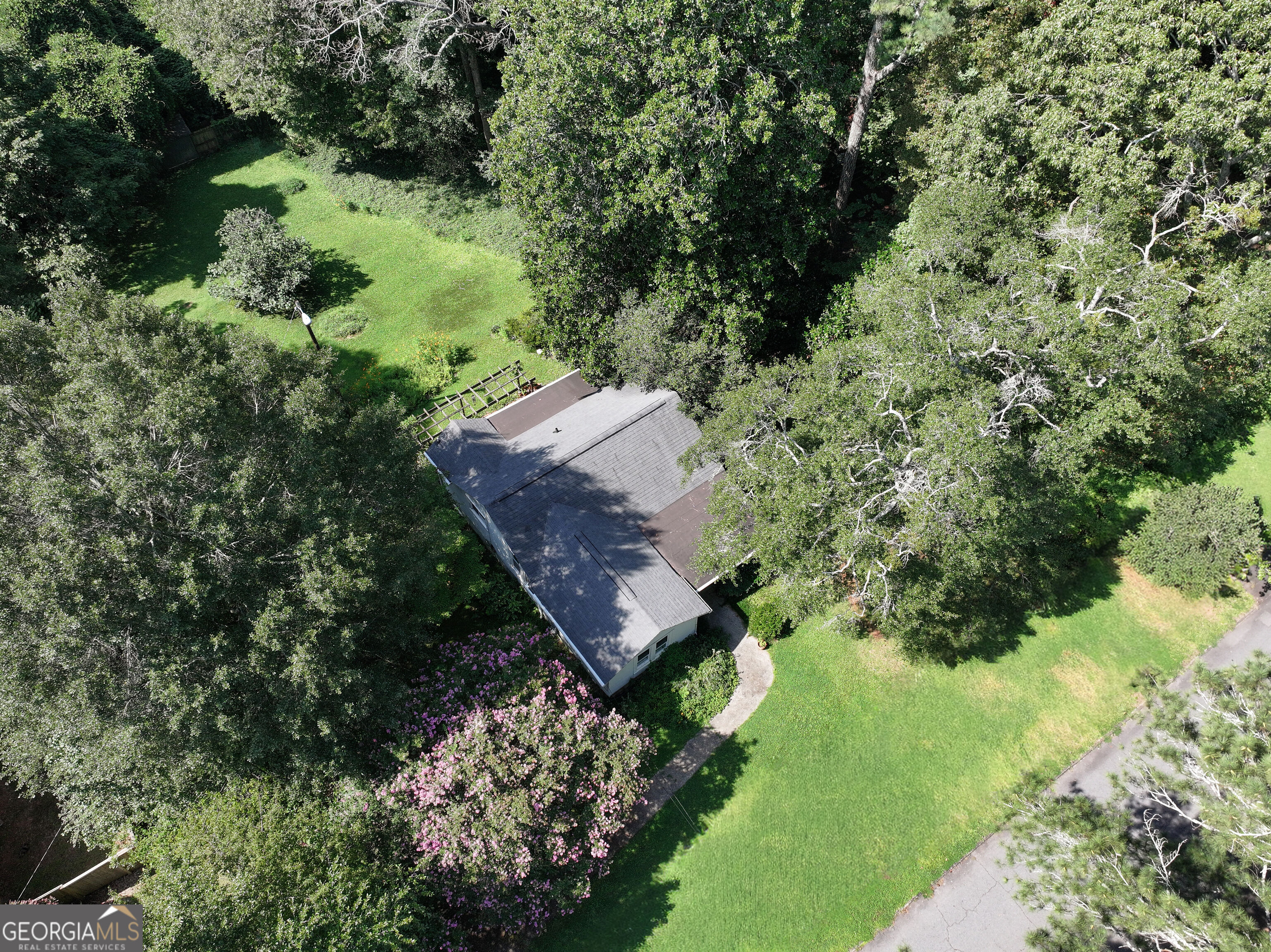 3777 East Avenue Property Photo 6