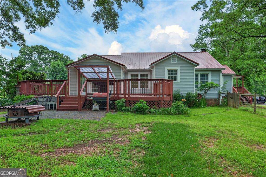 16 Garrett Avenue Property Photo 3