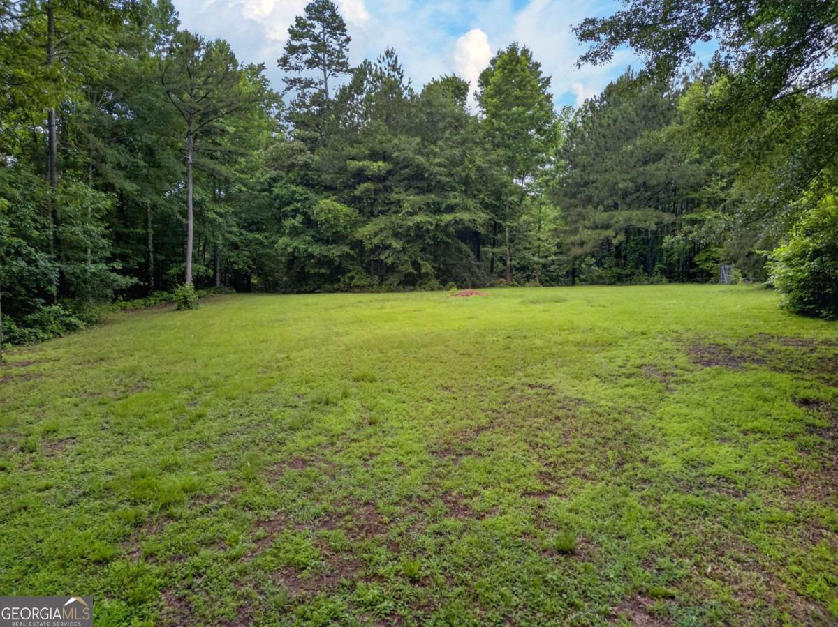 16 Garrett Avenue Property Photo 14