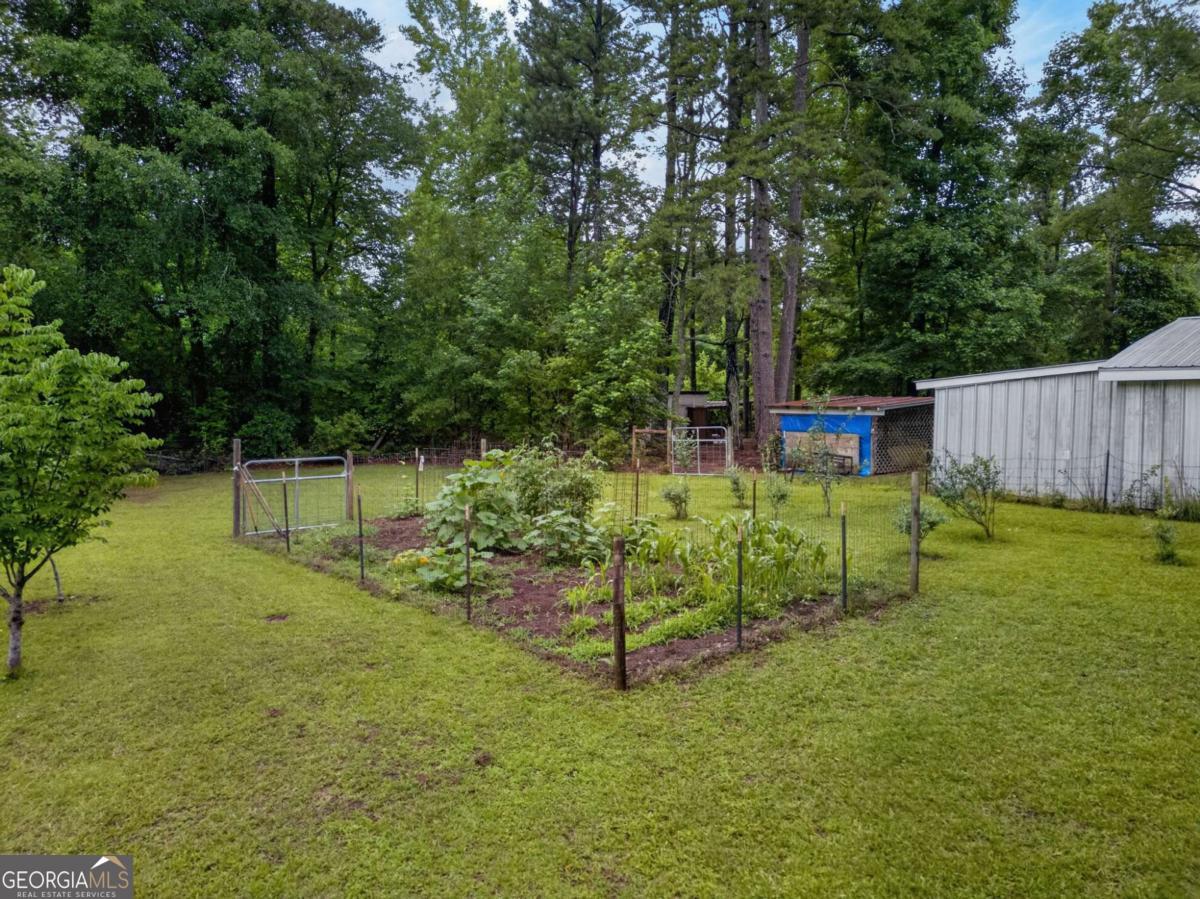 16 Garrett Avenue Property Photo 15