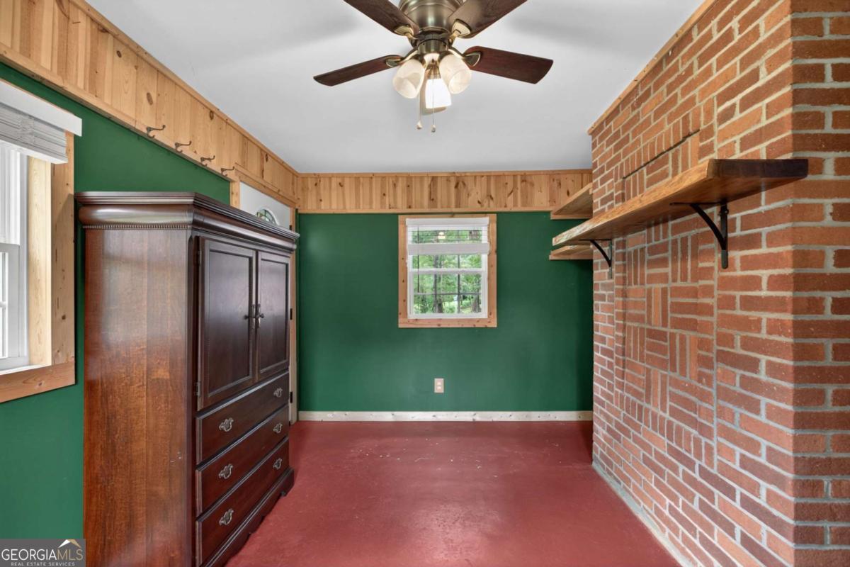 16 Garrett Avenue Property Photo 24
