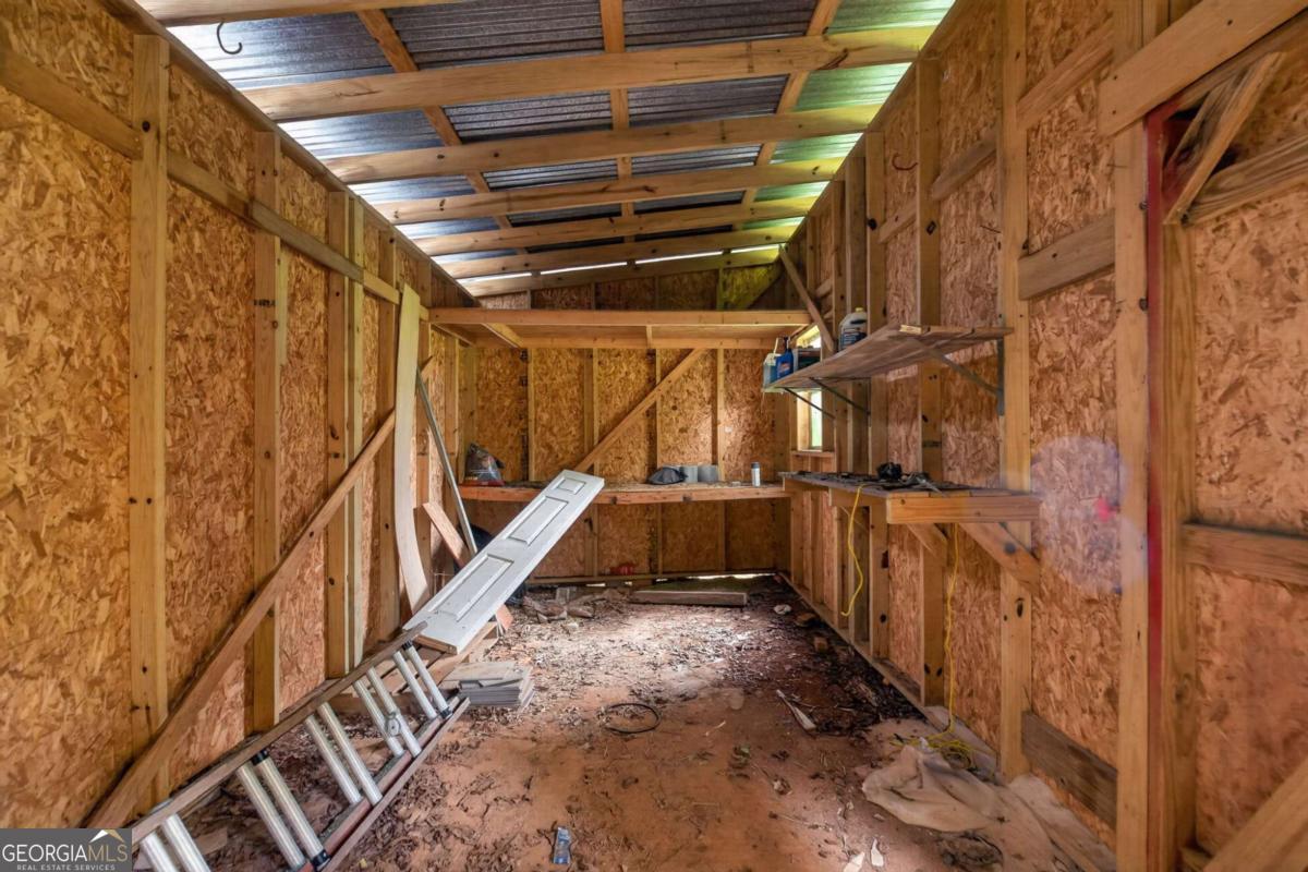 16 Garrett Avenue Property Photo 35