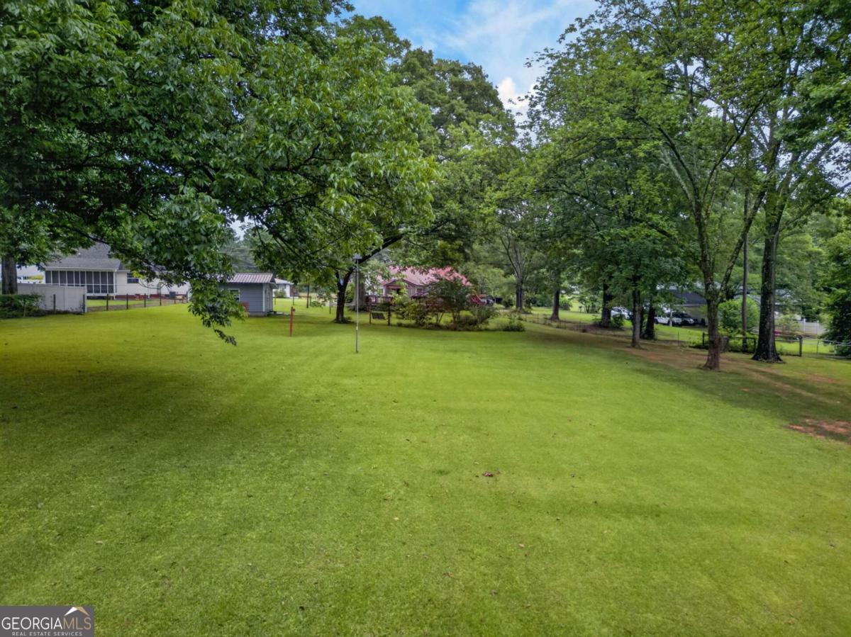 16 Garrett Avenue Property Photo 40
