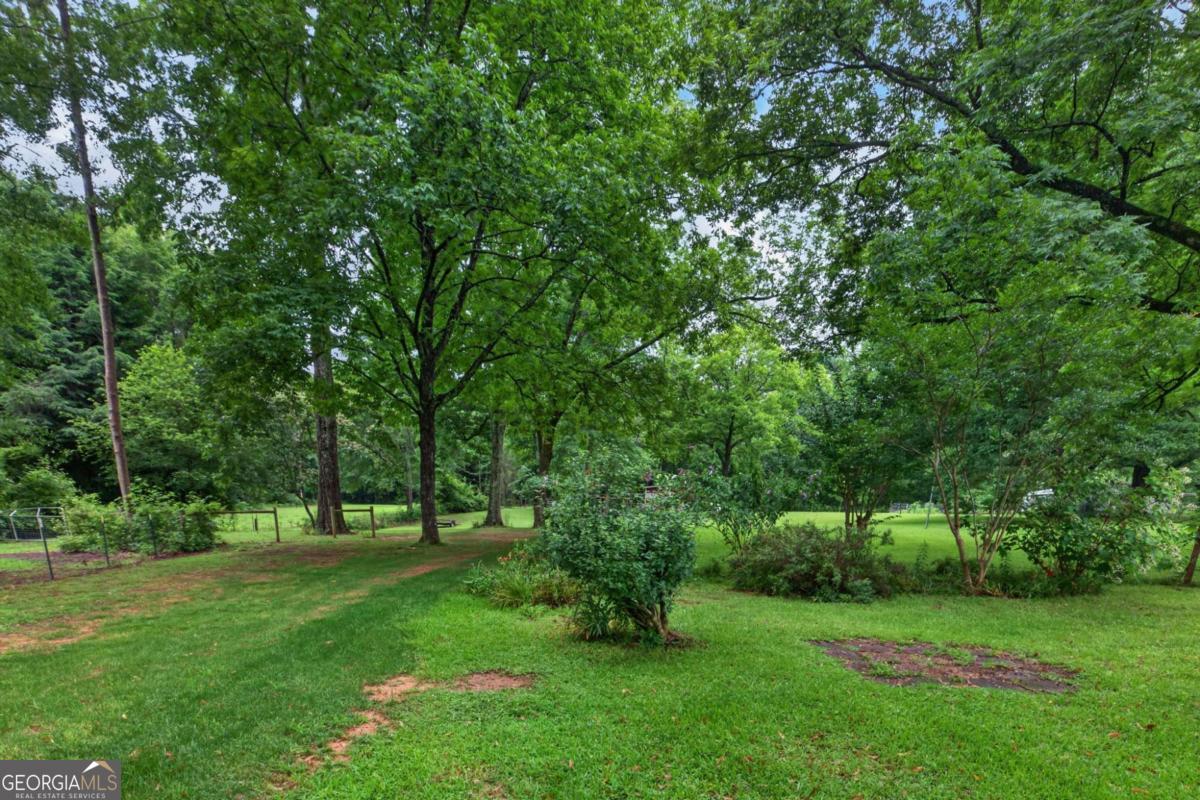 16 Garrett Avenue Property Photo 44