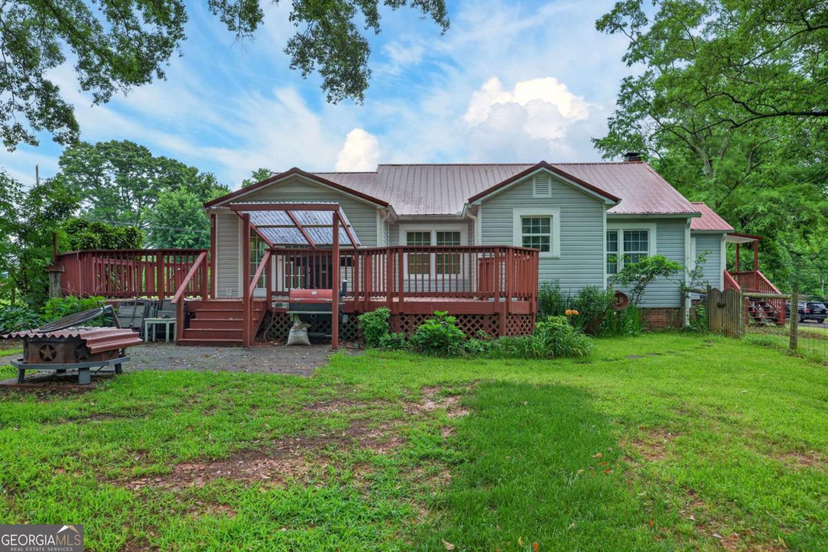 16 Garrett Avenue Property Photo 46
