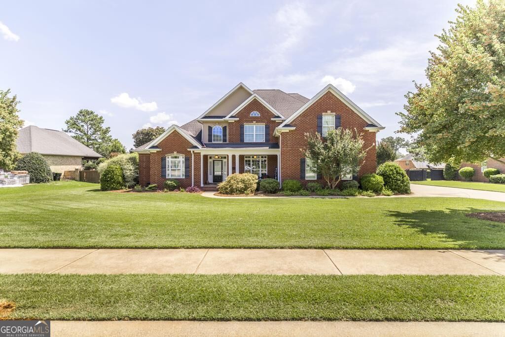 203 Avondale Circle