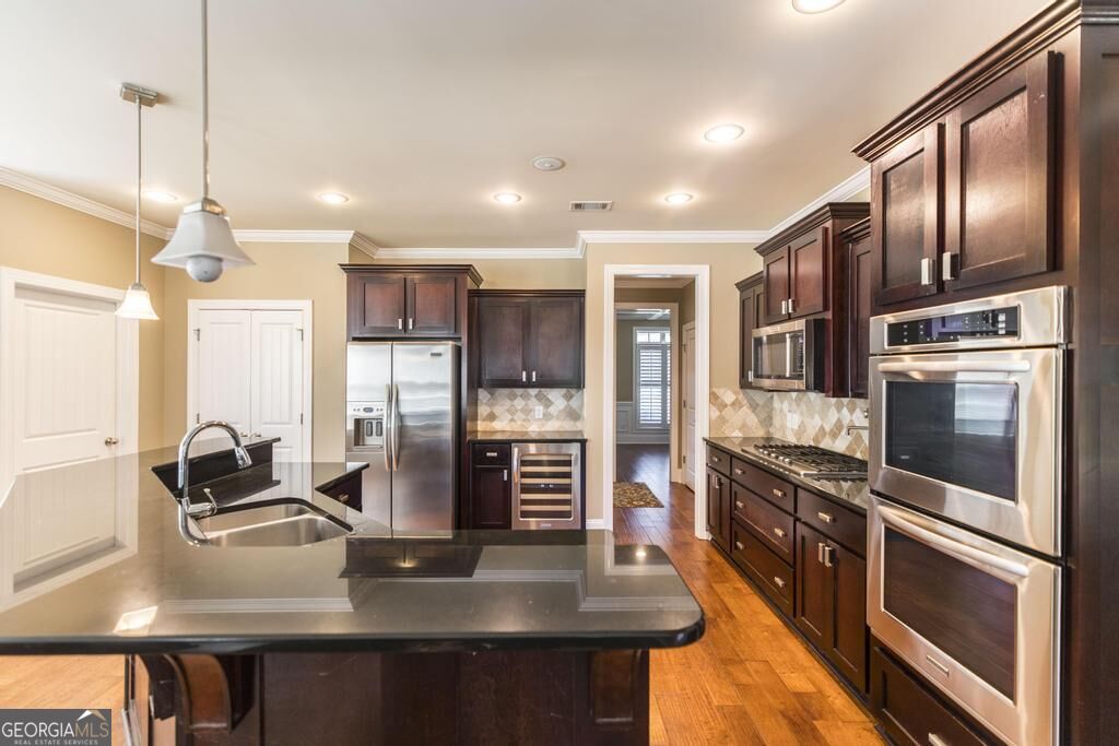 203 Avondale Circle Property Photo 15