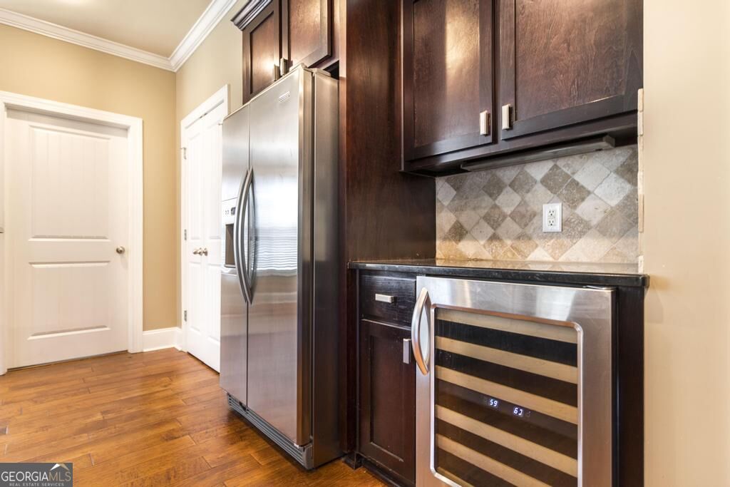 203 Avondale Circle Property Photo 17