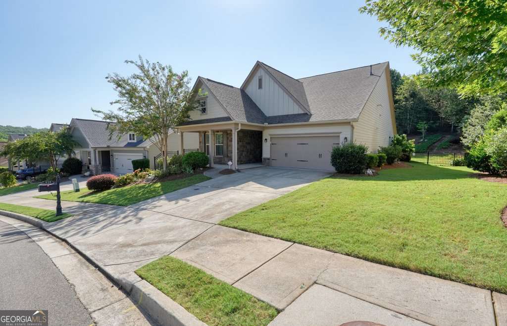 416 Windy Ridge Way Property Photo 2