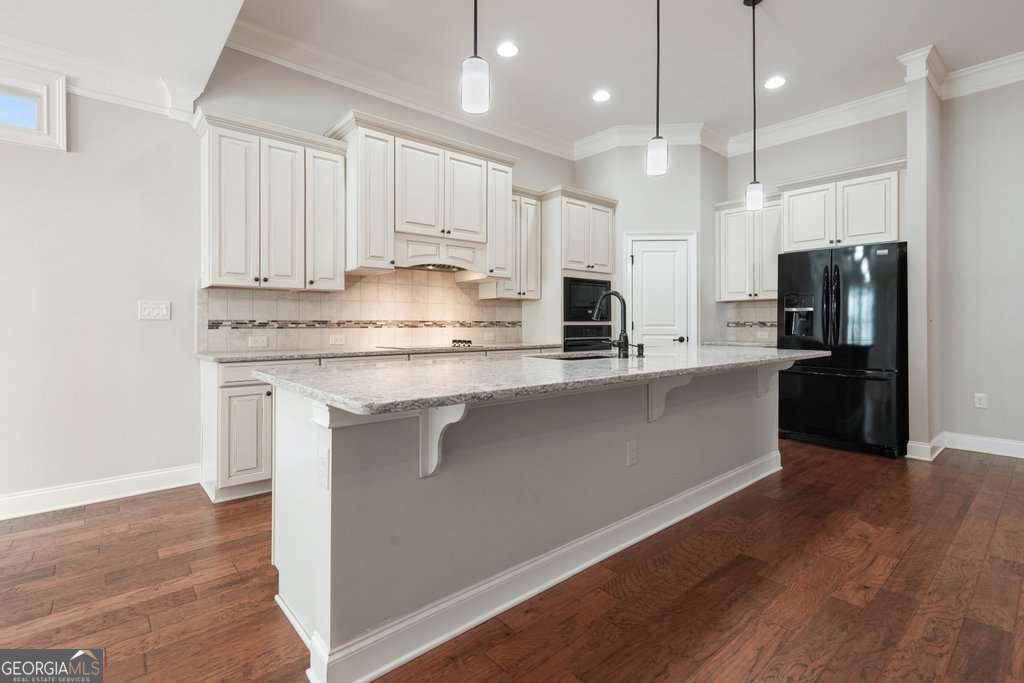 416 Windy Ridge Way Property Photo 7
