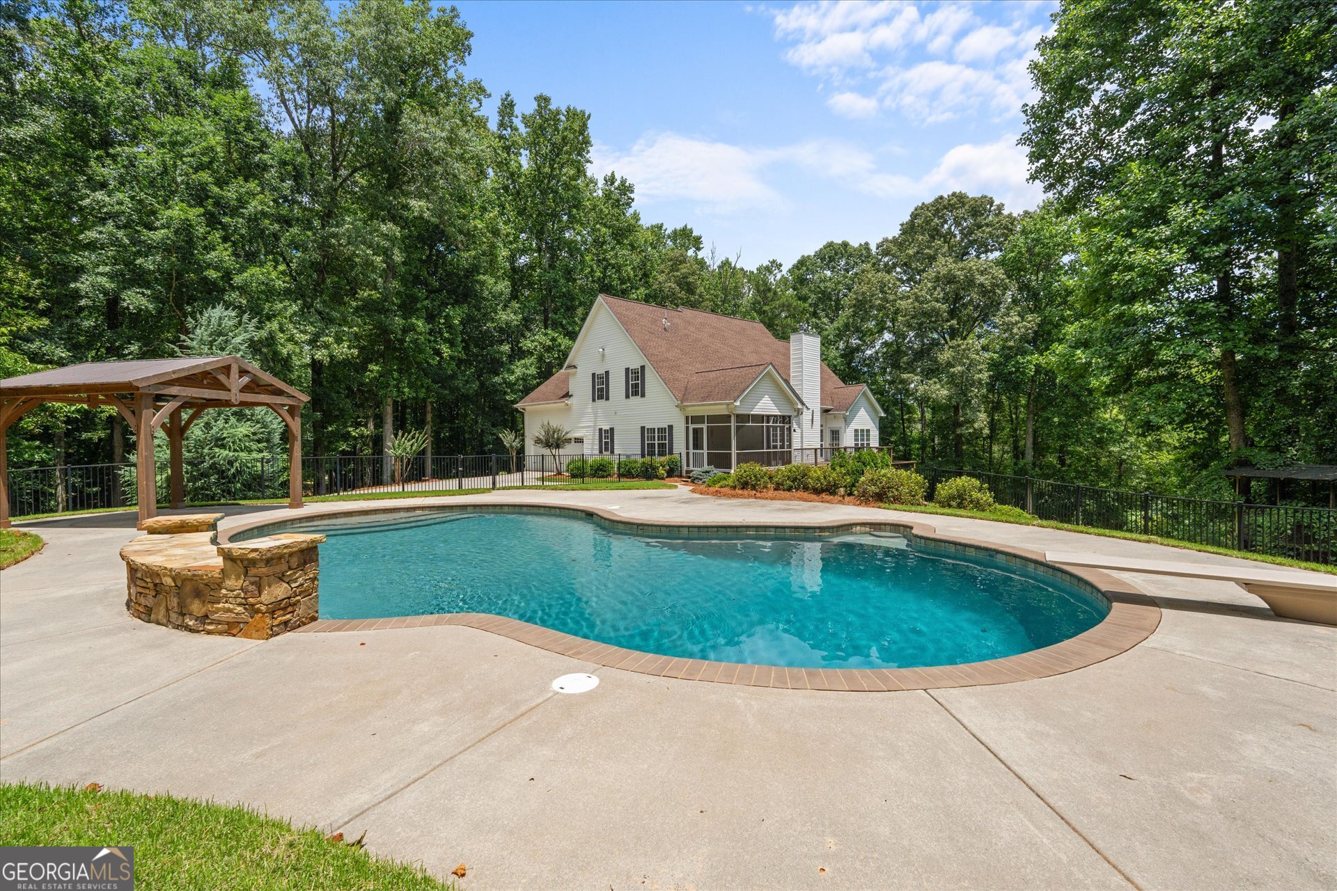 971 Cown Road Property Photo 4
