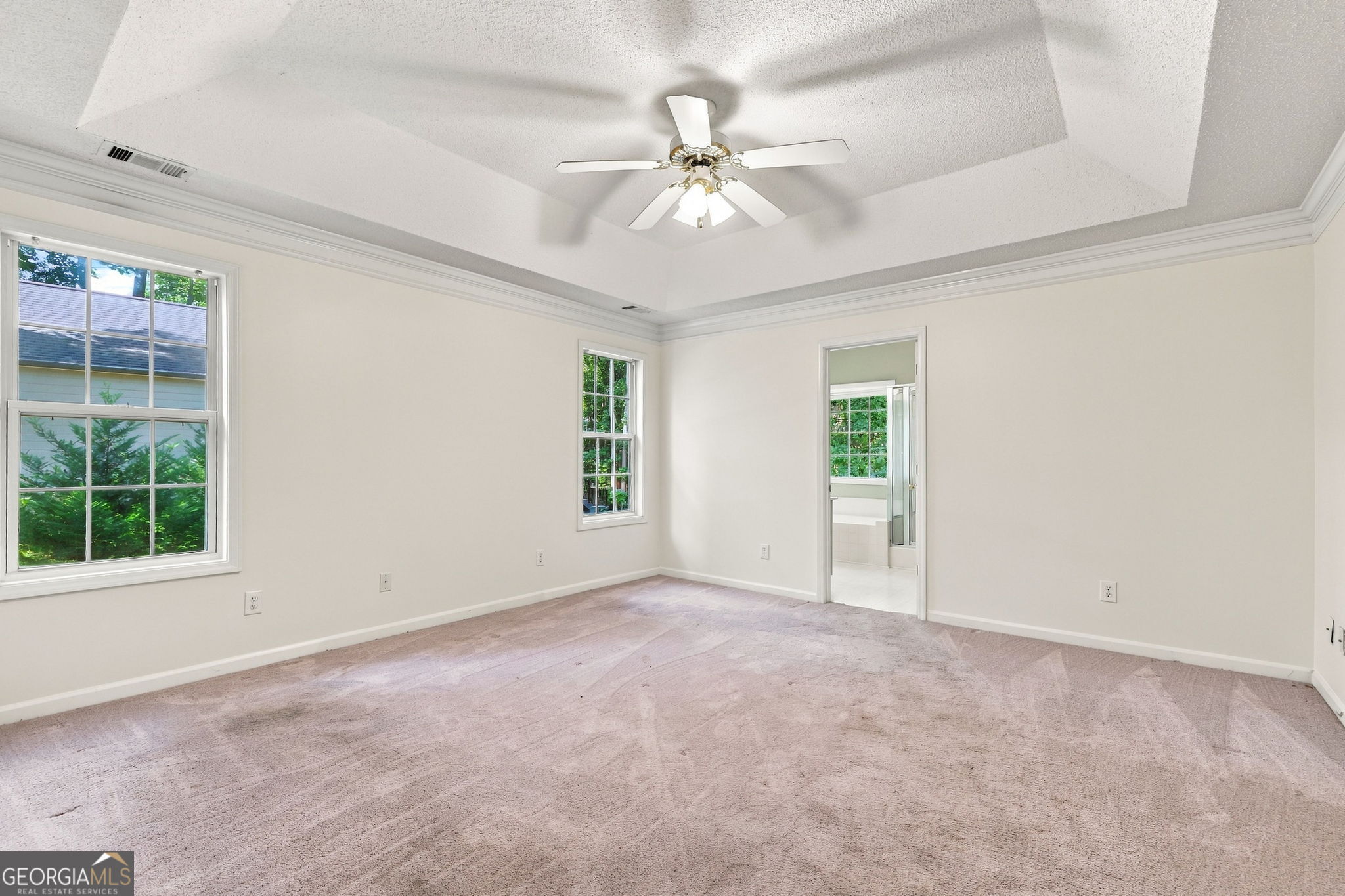 211 Westwind Drive Property Photo 22