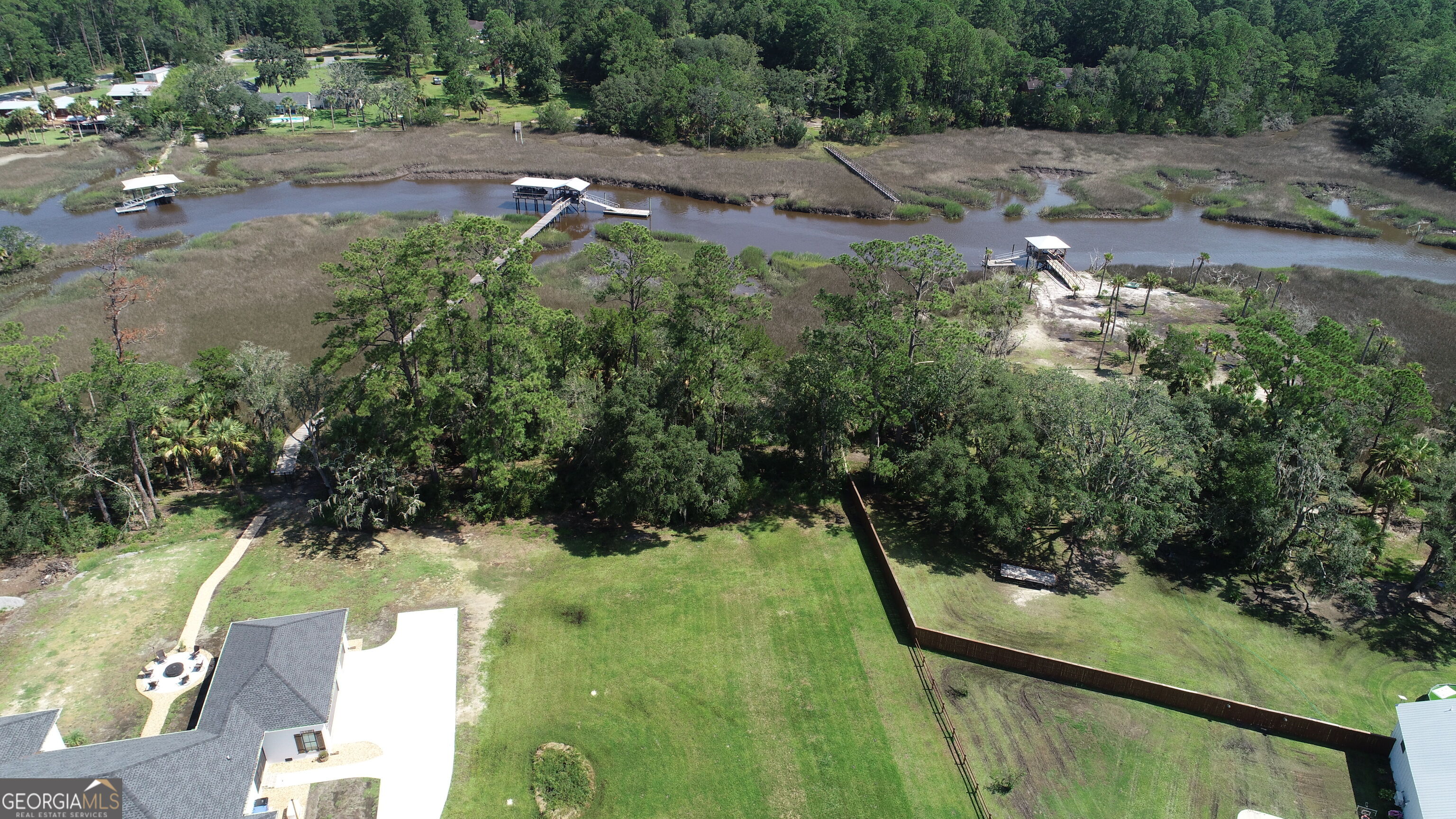 1131 River Oaks Road Property Photo 3