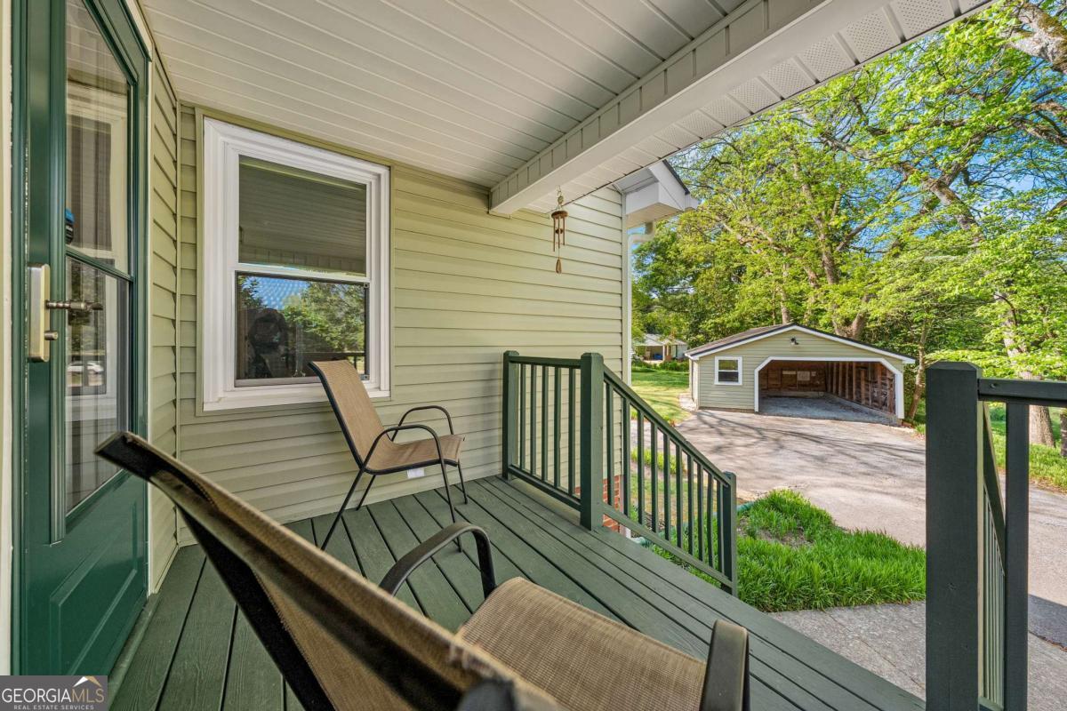 810 Benson Street Property Photo 29