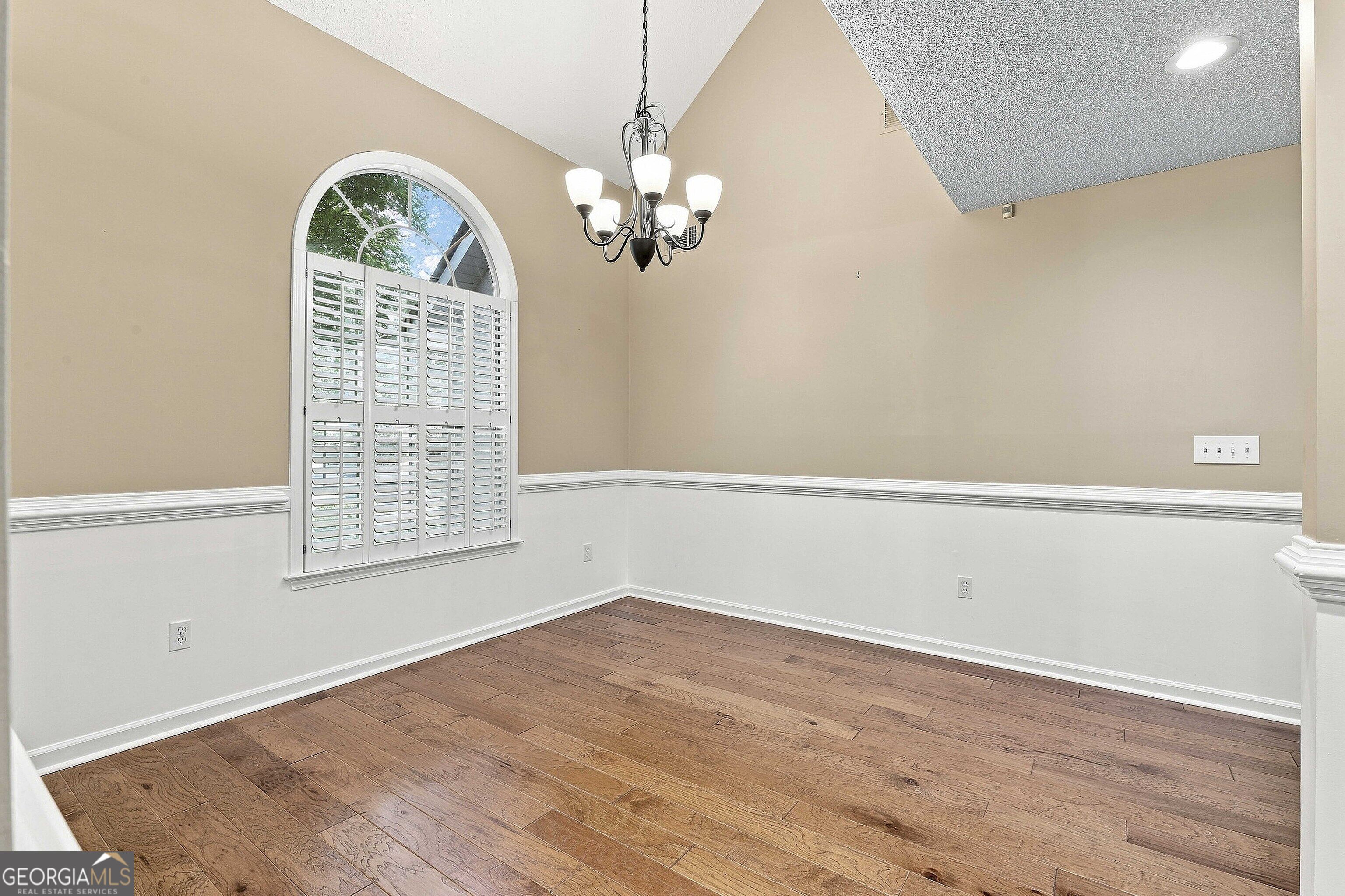 85 Timberidge Drive Property Photo 18