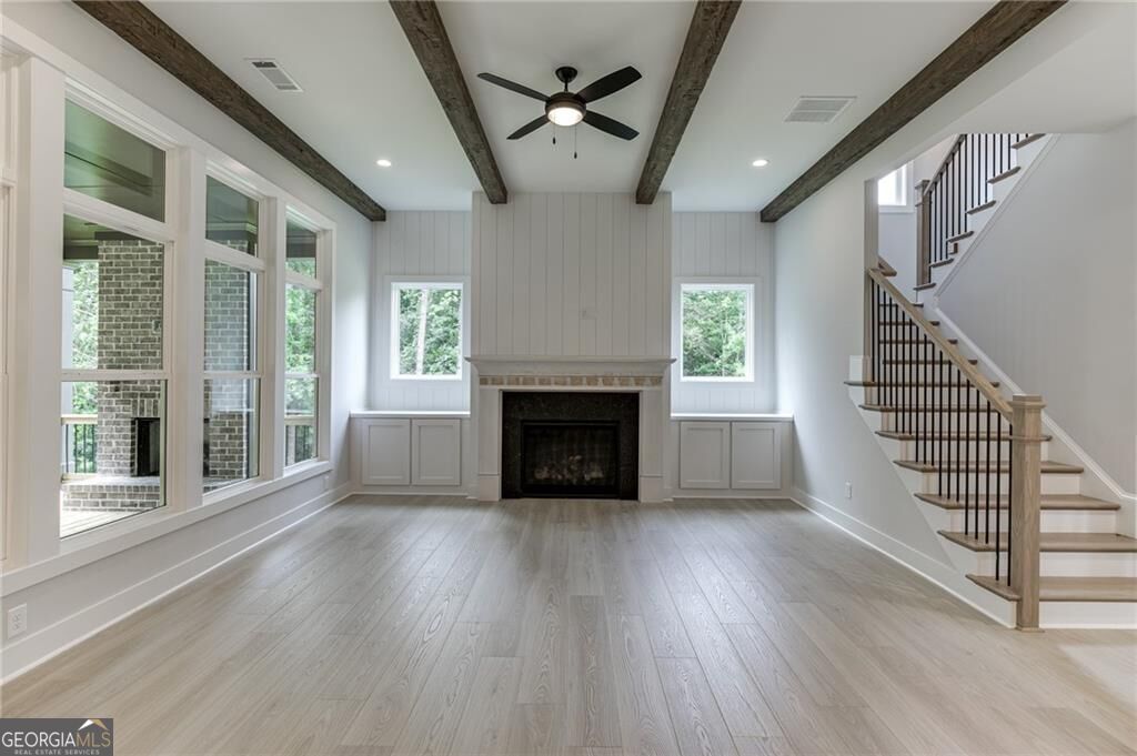 5370 Settingdown Road Property Photo 13