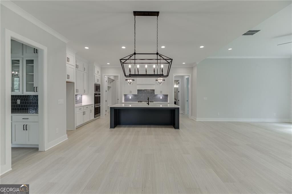 5370 Settingdown Road Property Photo 17